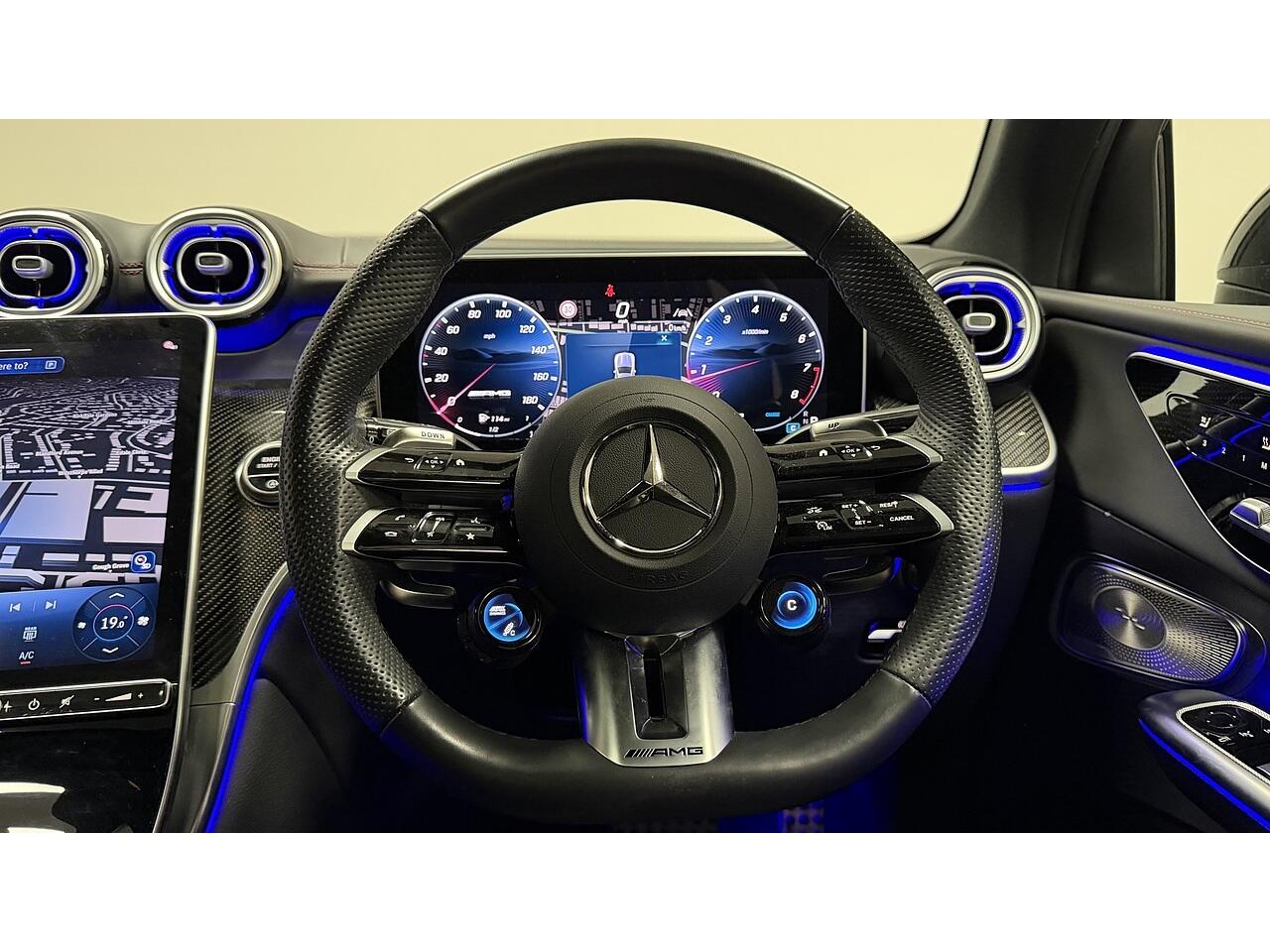 Mercedes-Benz GLC view 21