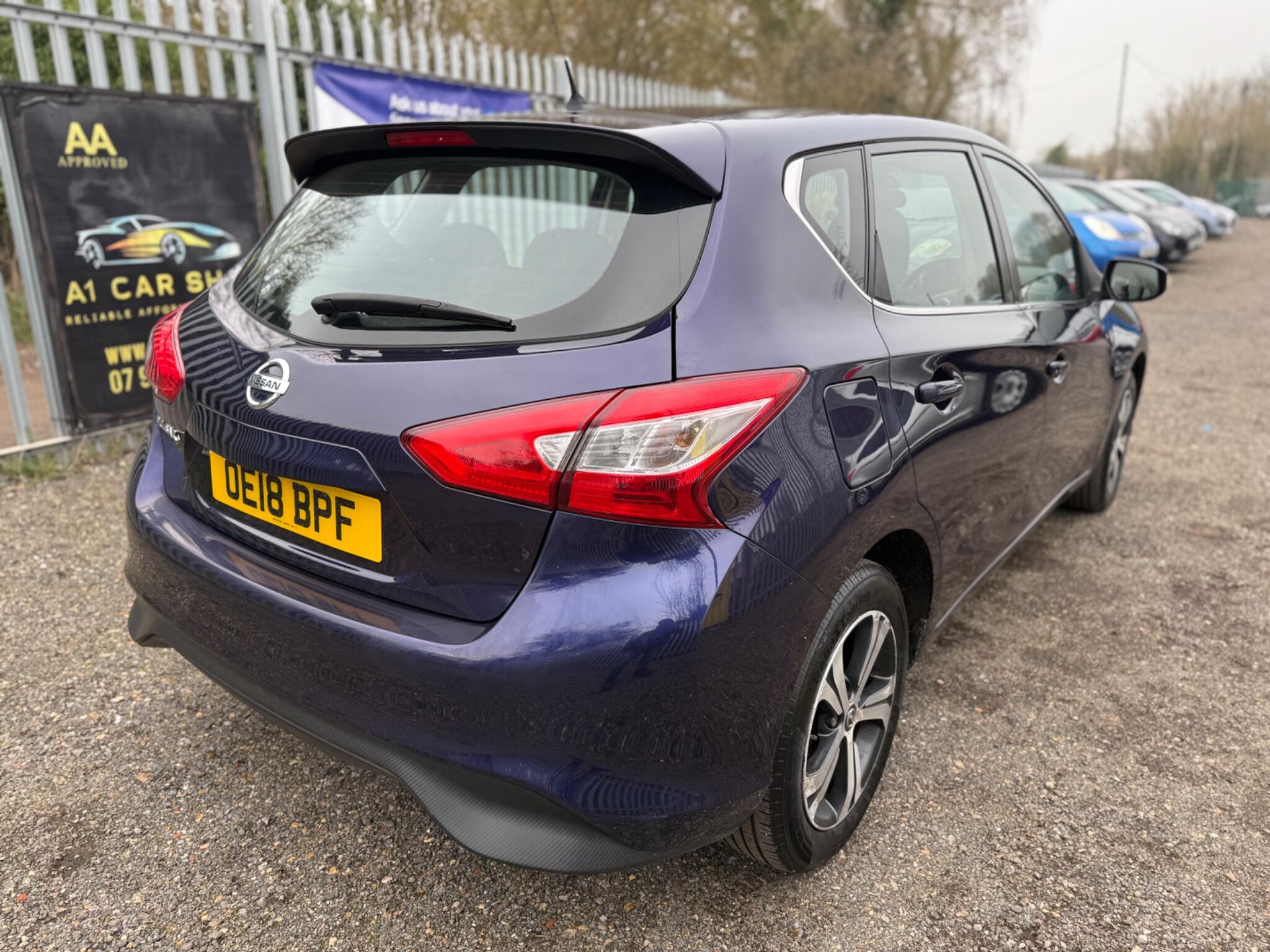 2018 Nissan Pulsar image 8