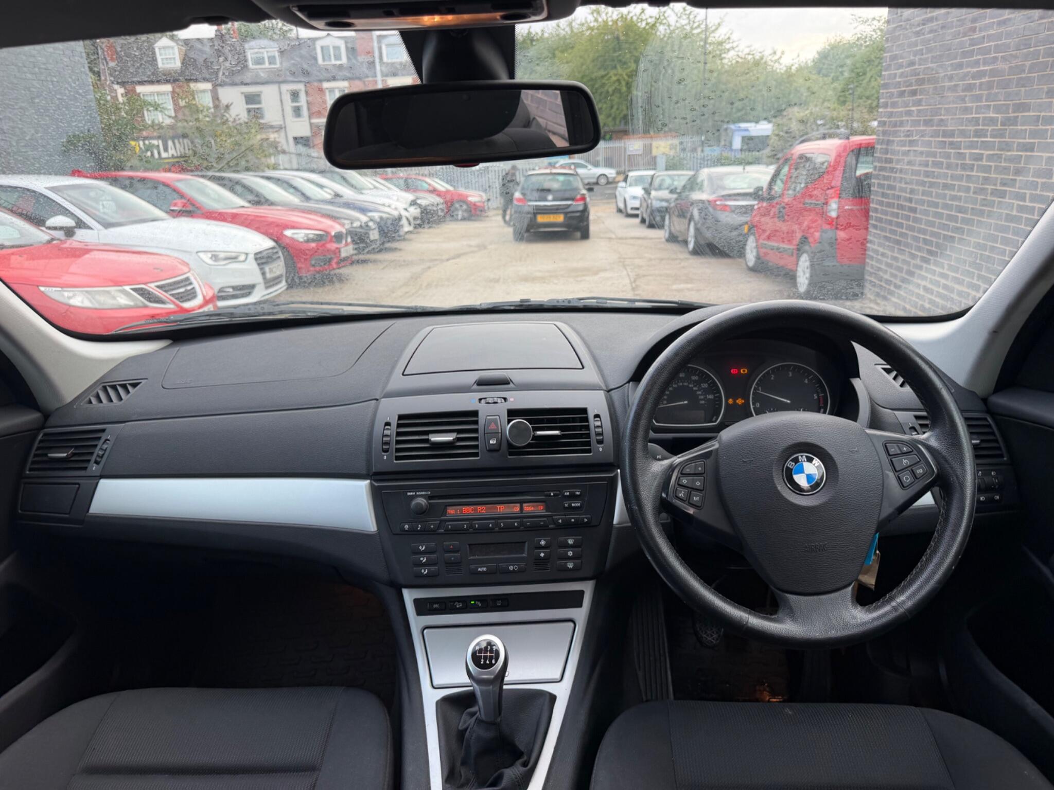BMW X3 view 24