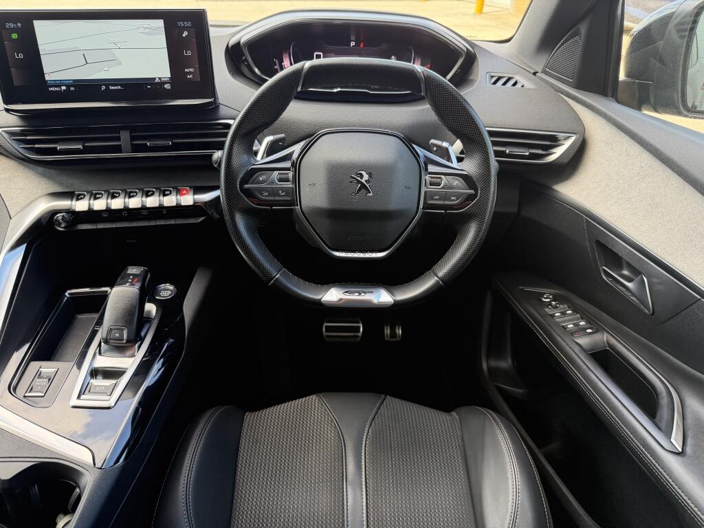 Peugeot 3008 view 9