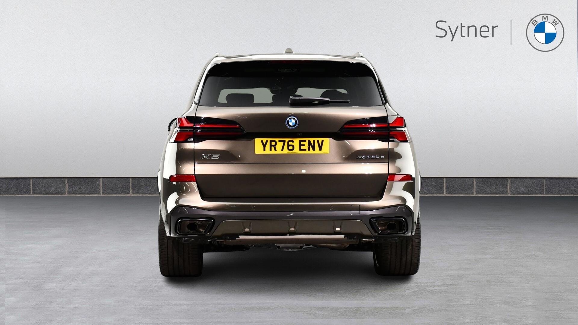 BMW X5 view 15