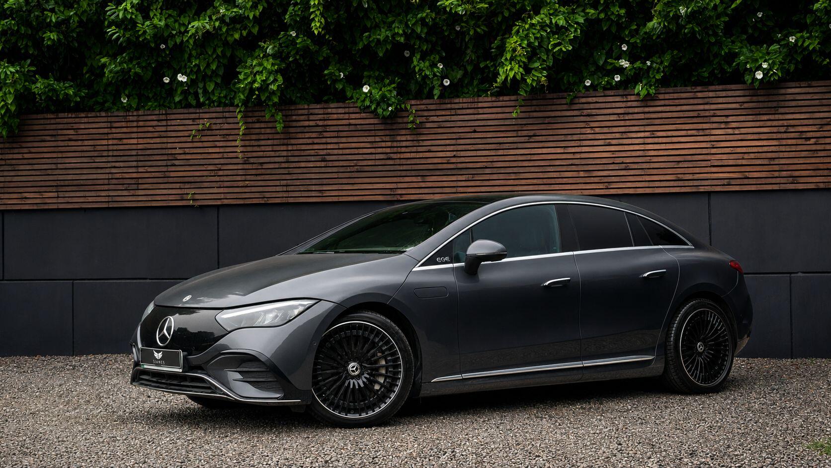 Mercedes-Benz EQE view 2