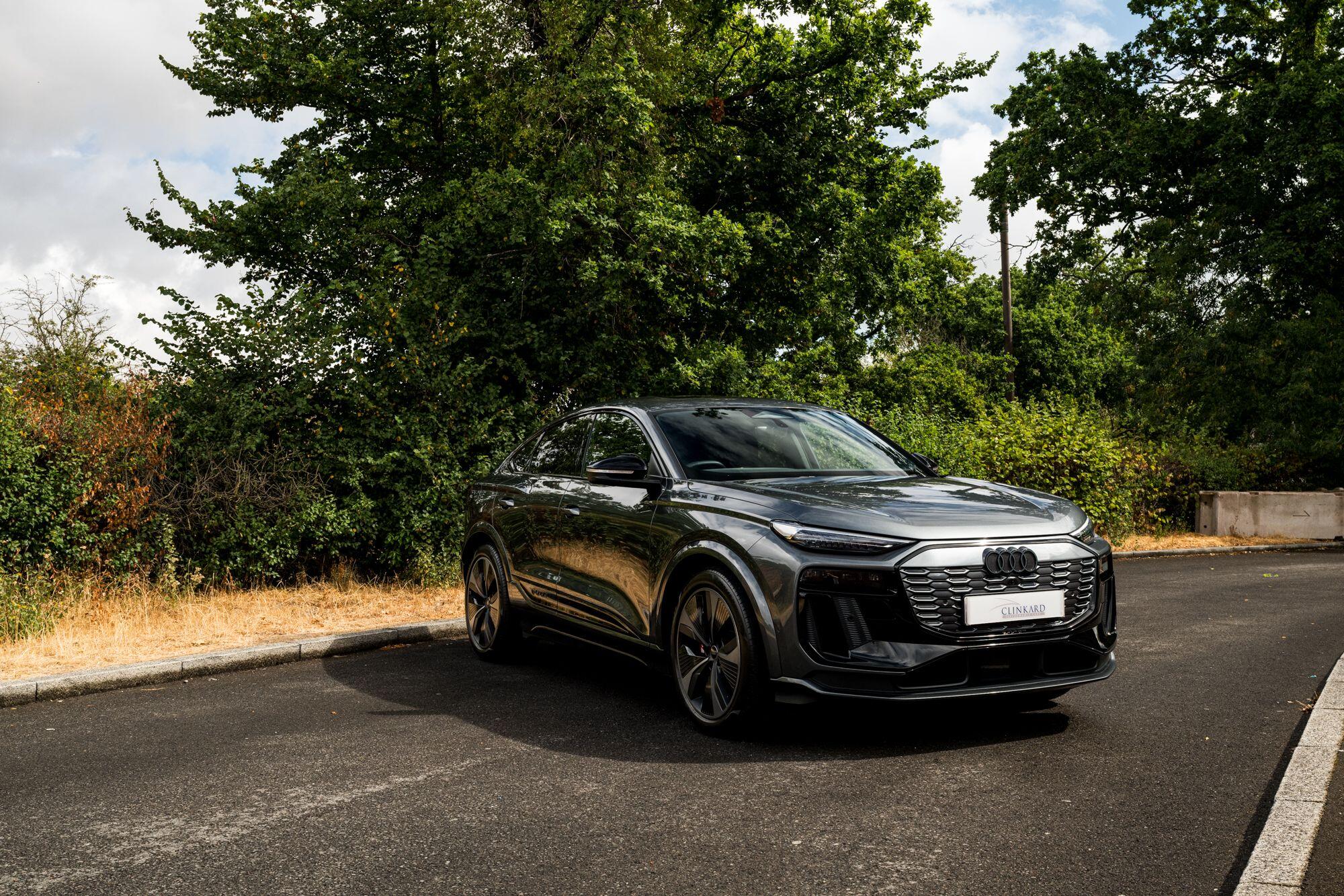 Audi SQ6 E-Tron view 11