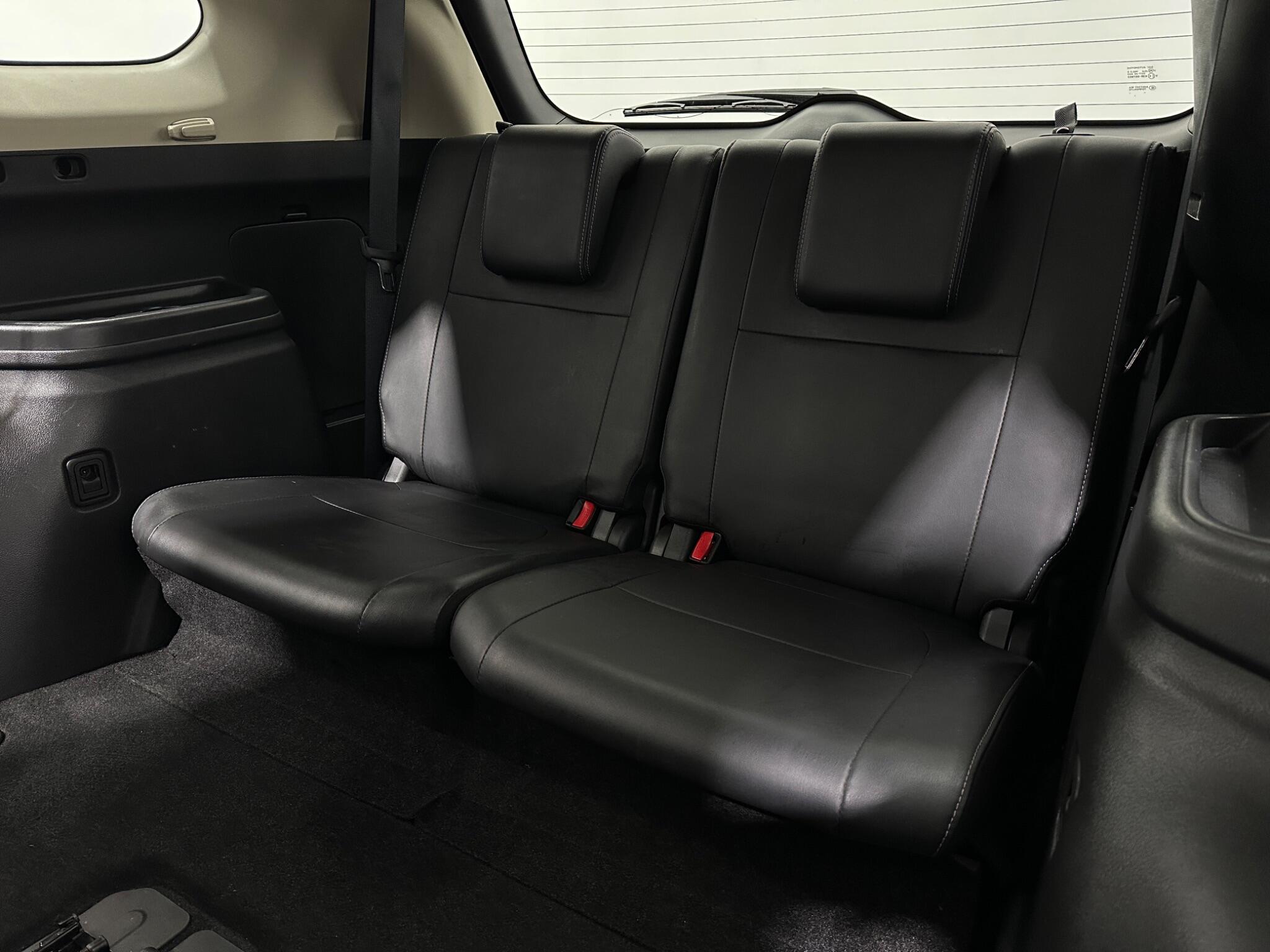 Mitsubishi Outlander view 44