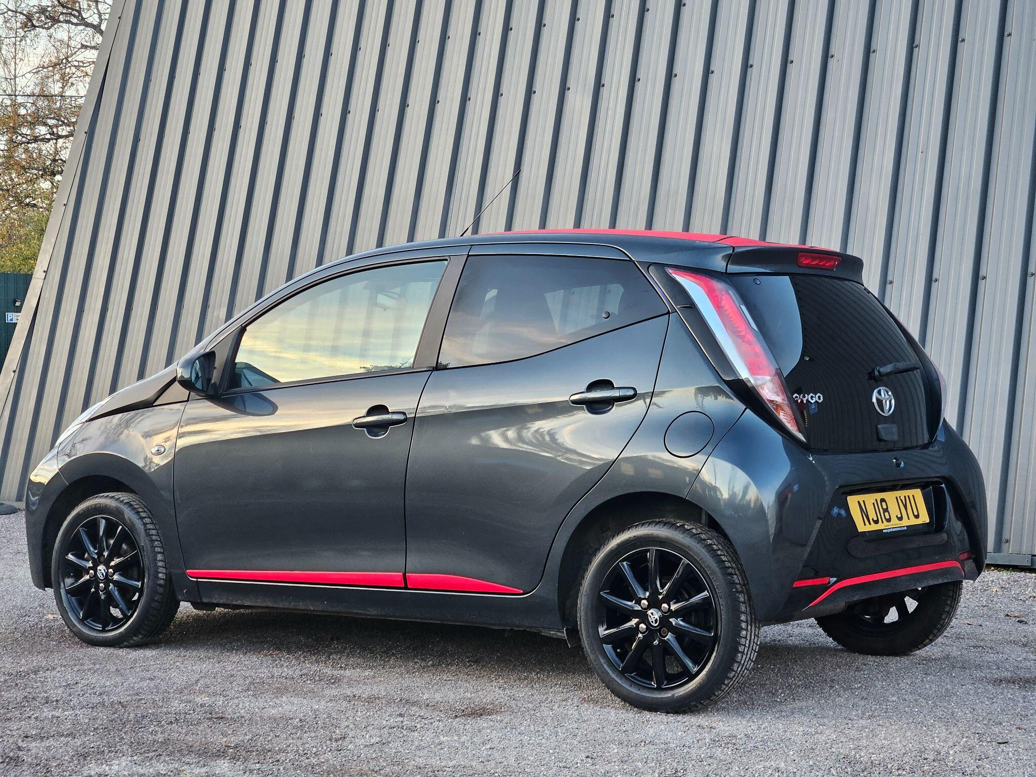 2018 Toyota AYGO 1.0 VVT-i x-press Euro 6 5dr • 14,600 miles image 8