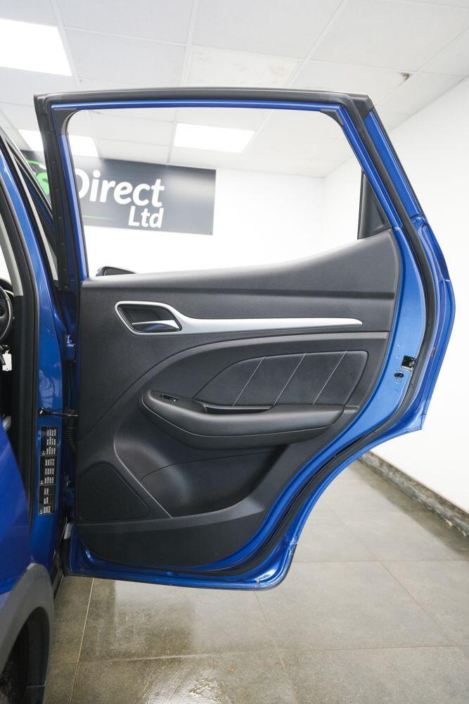 MG ZS view 15