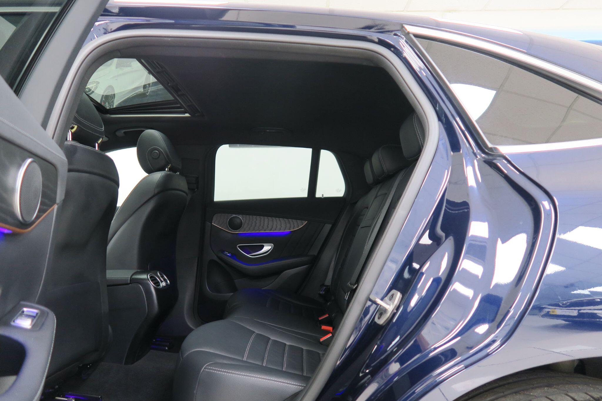 Mercedes-Benz Eqc view 11