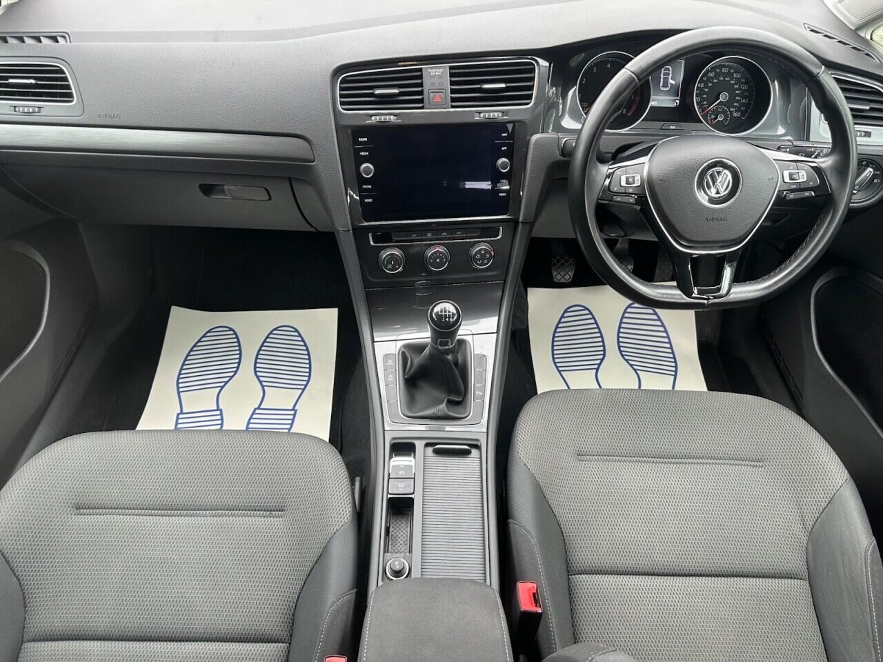 Volkswagen Golf view 27