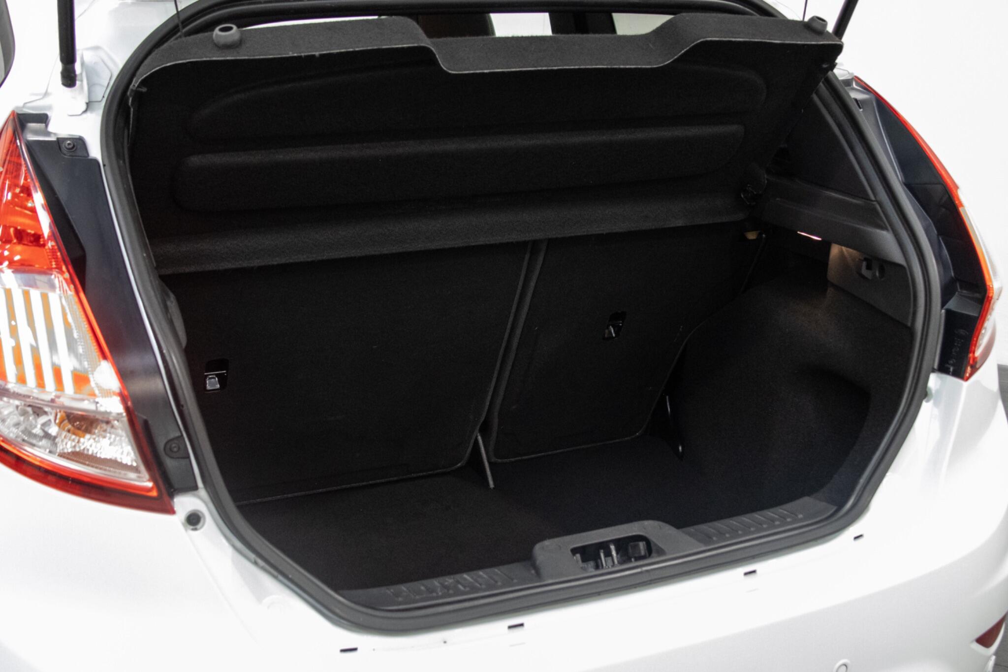 Ford Fiesta view 10