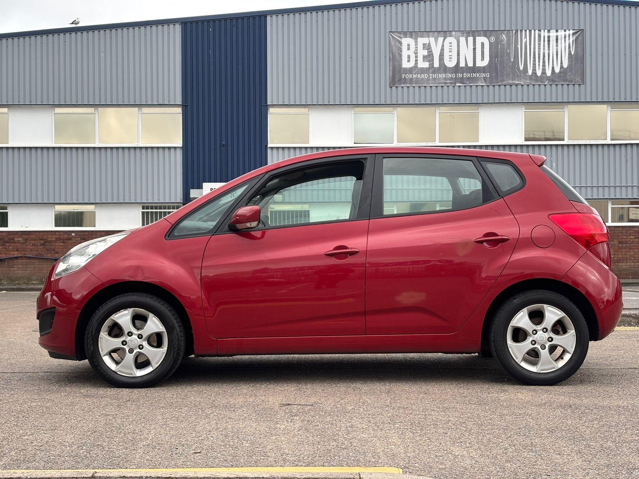 Kia Venga view 10