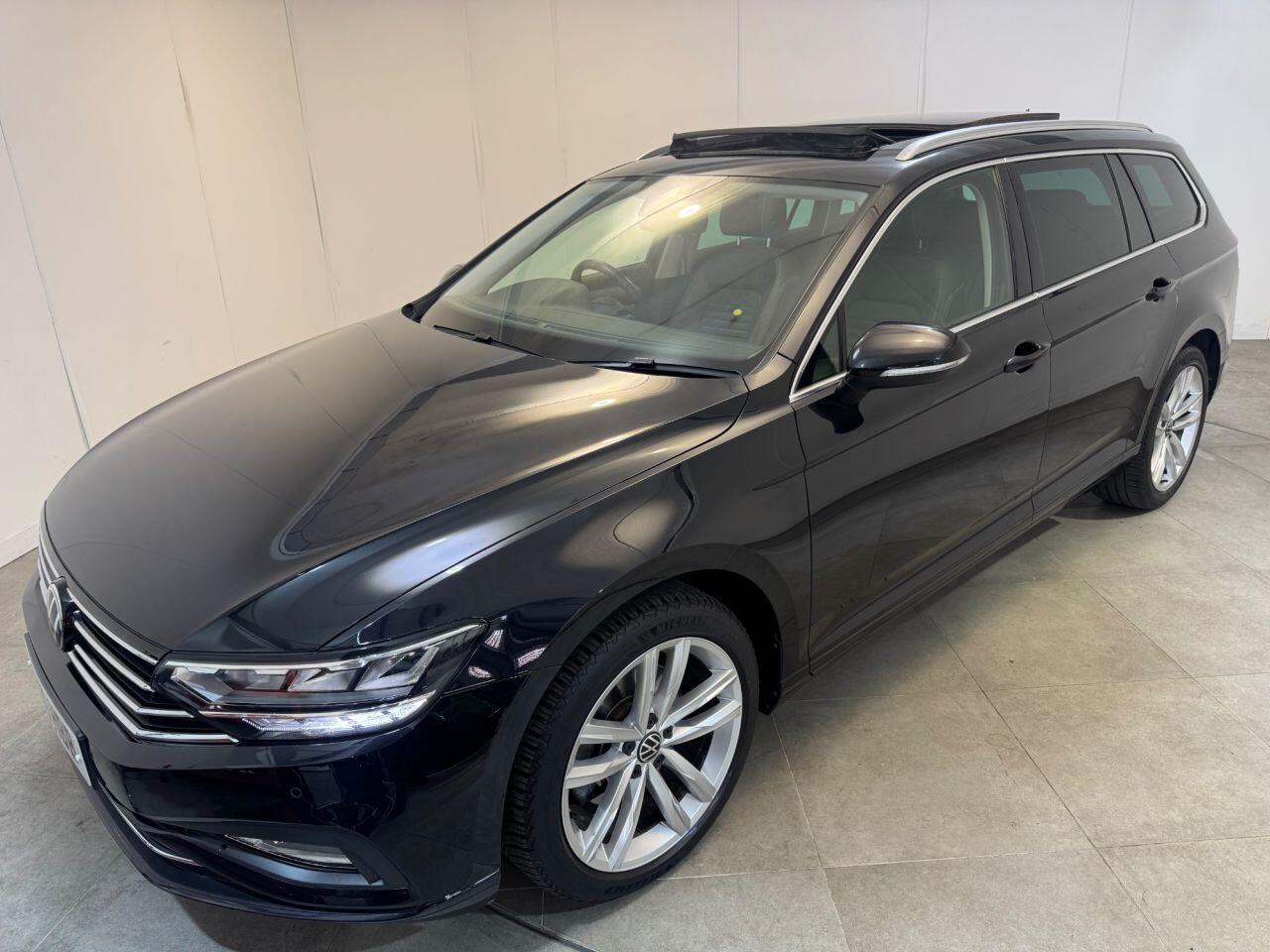Volkswagen Passat view 5