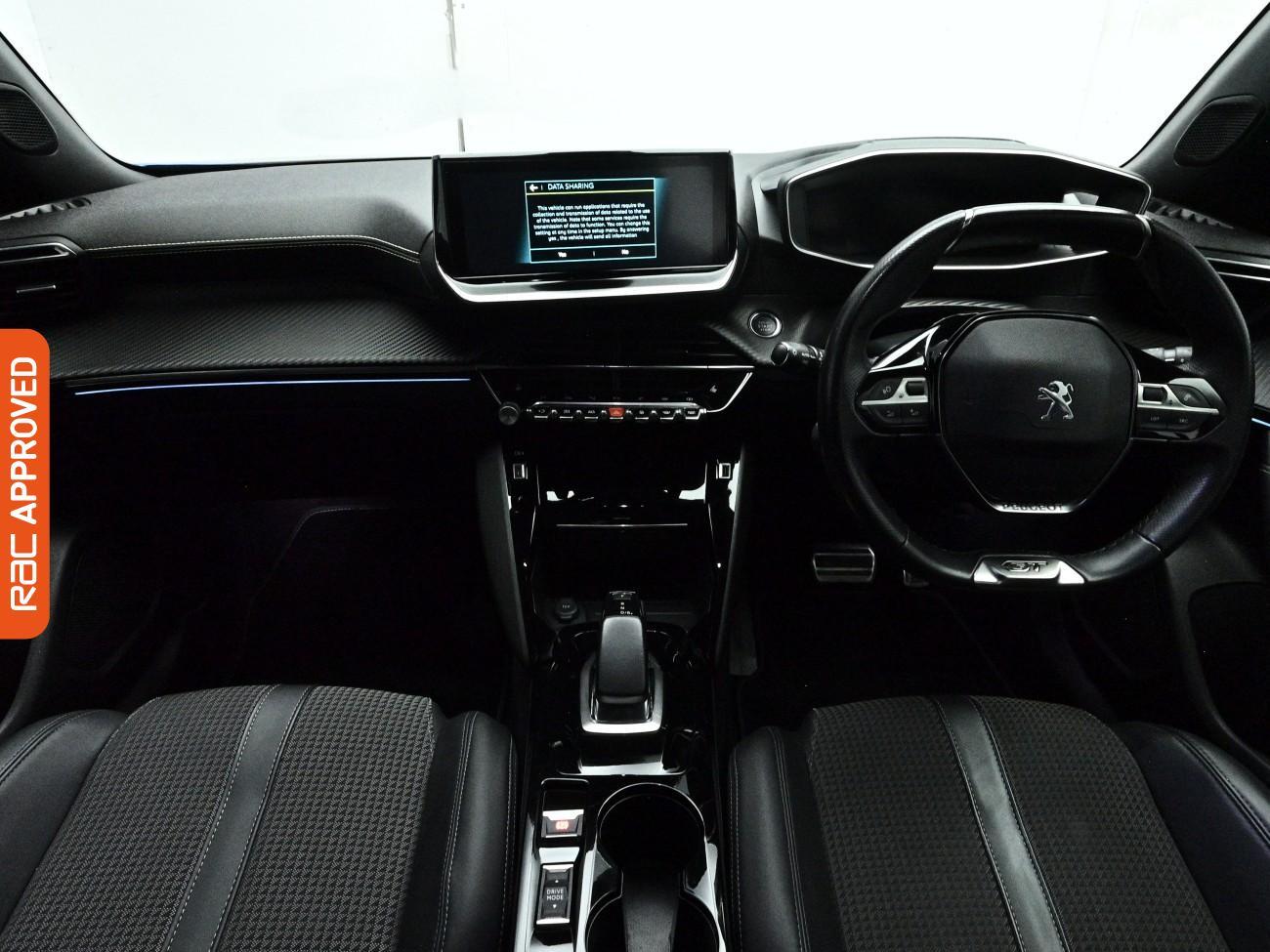 Peugeot e-2008 view 2