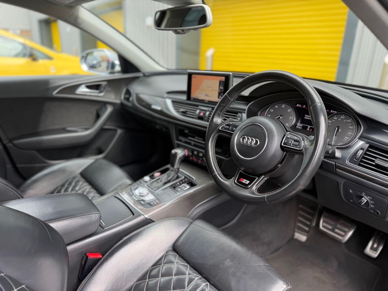 Audi S6 view 24