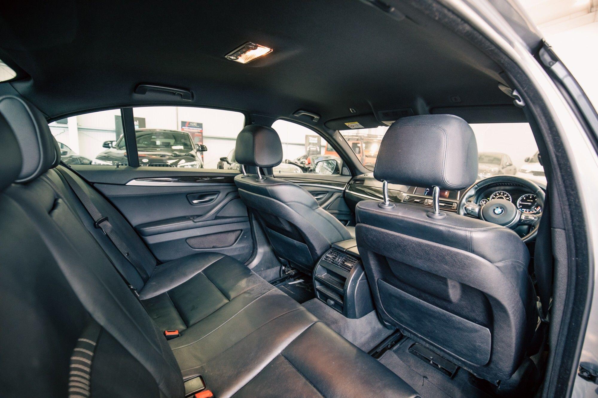 BMW 5 Series view 11