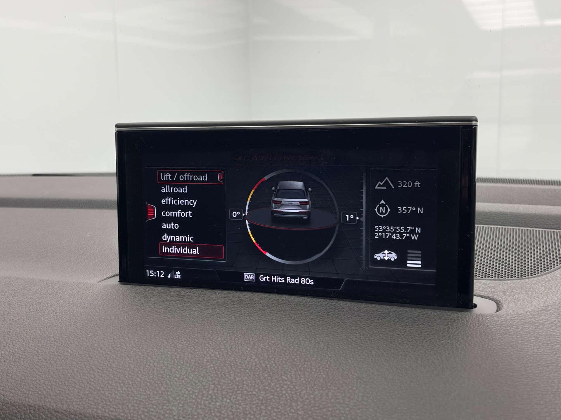Audi Q7 view 32