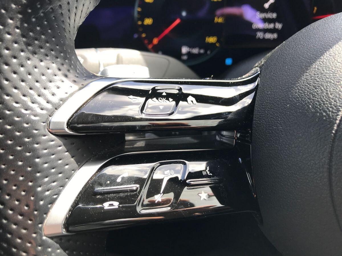 Mercedes-Benz E-Class view 19