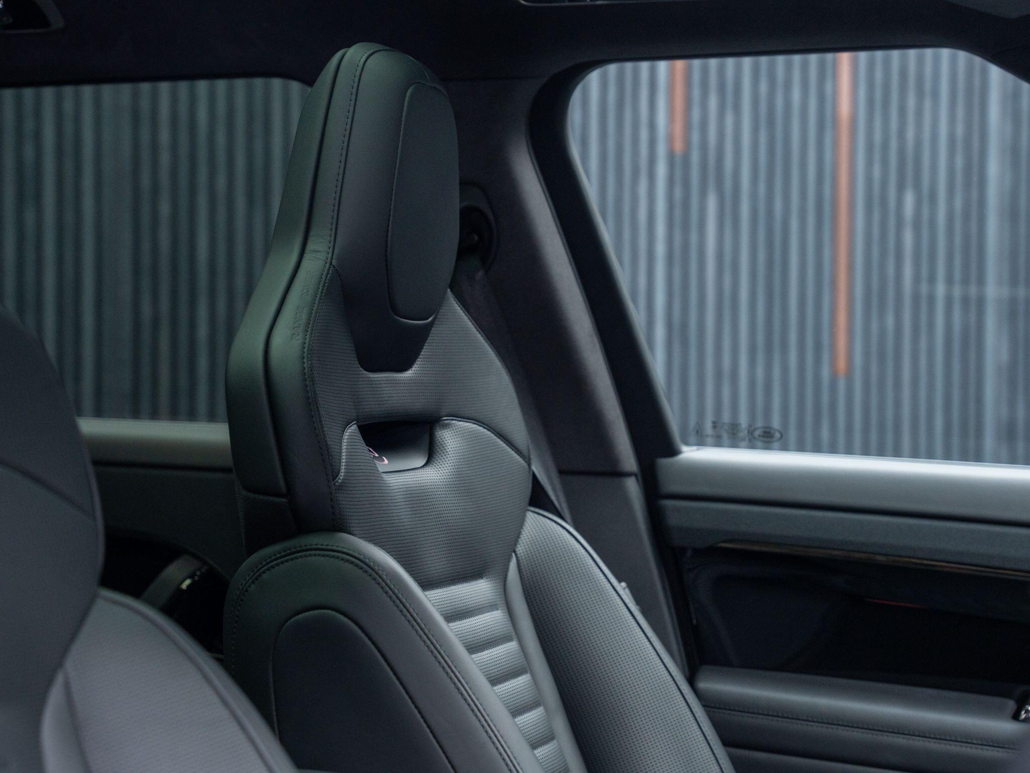 Land Rover Range Rover Sport view 36