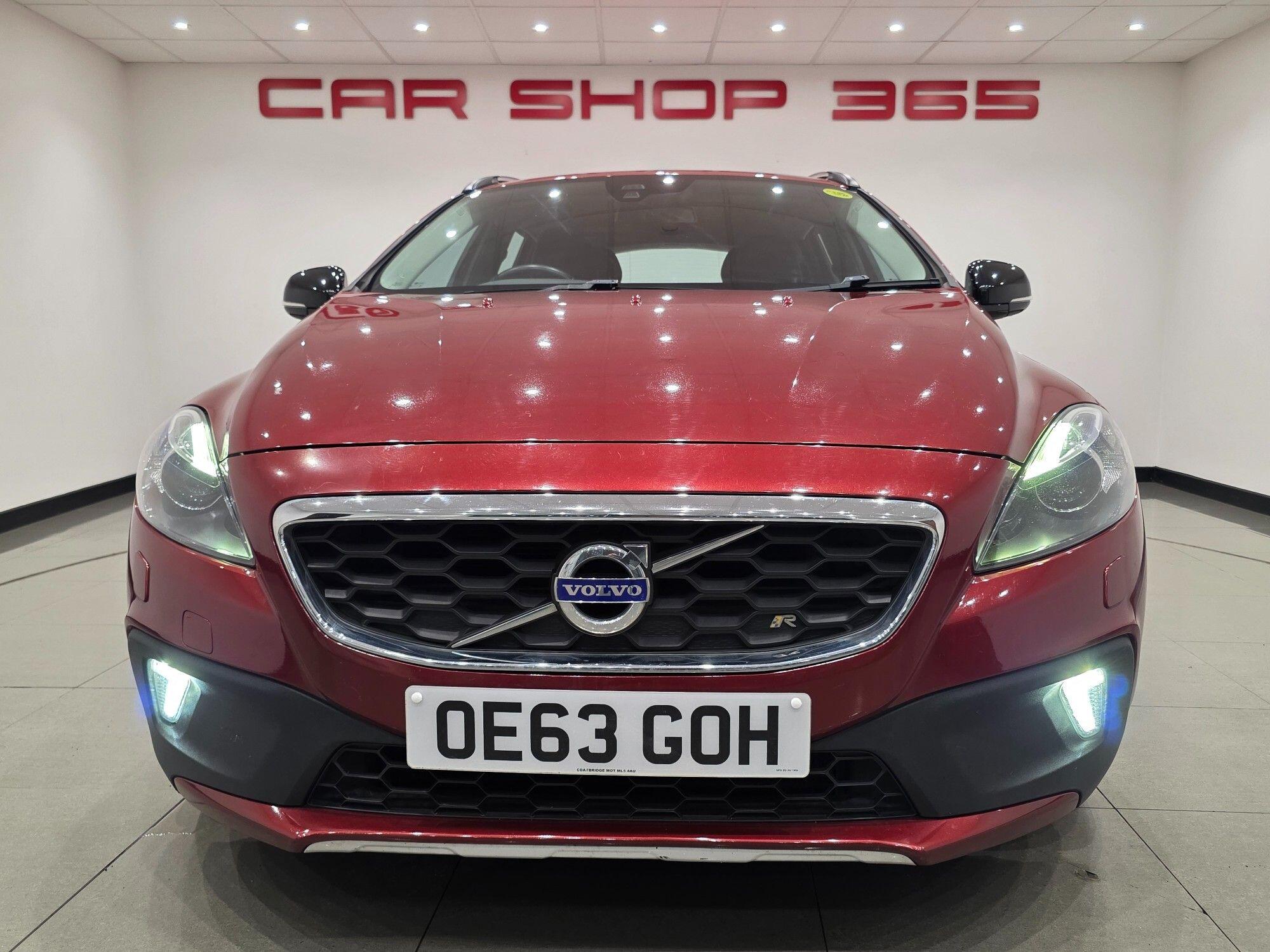 Volvo V40 Cross Country view 16