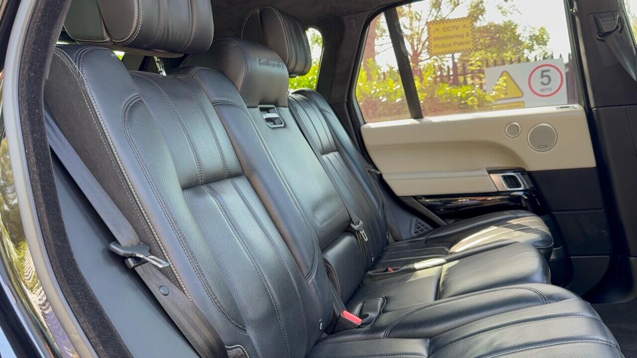 Land Rover Range Rover view 37