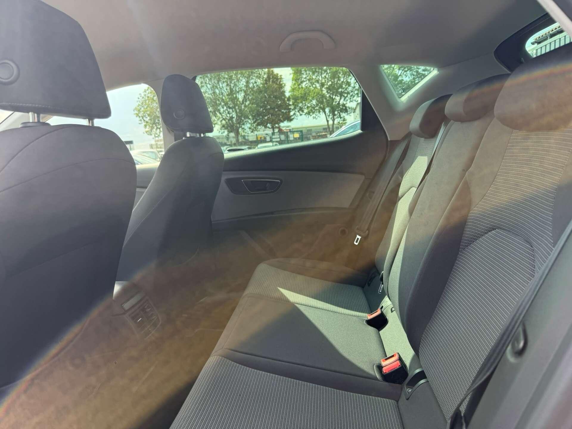 Seat Leon view 32