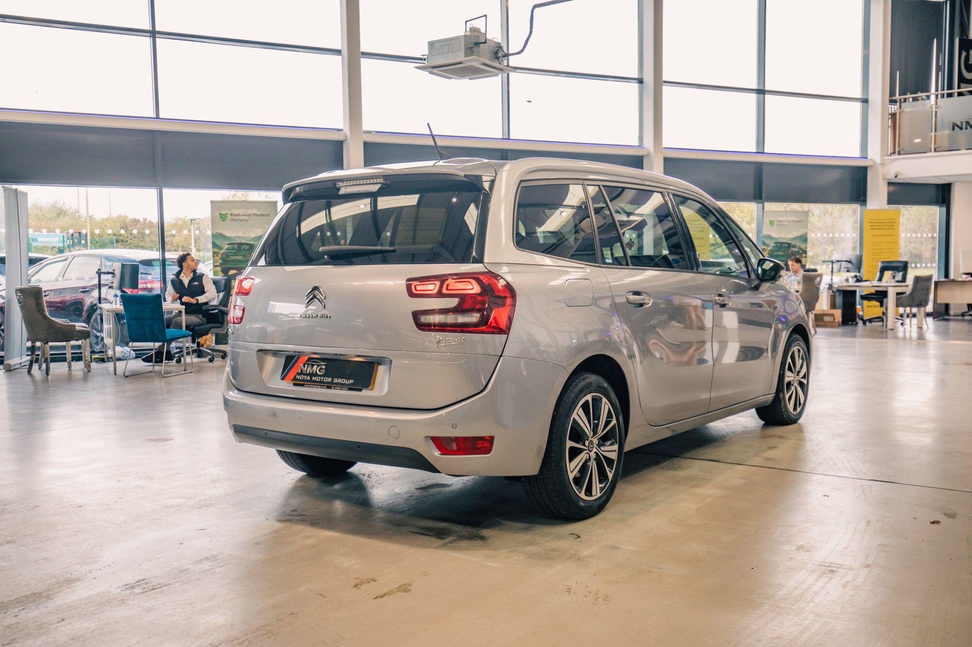 Citroen Grand C4 Picasso view 27