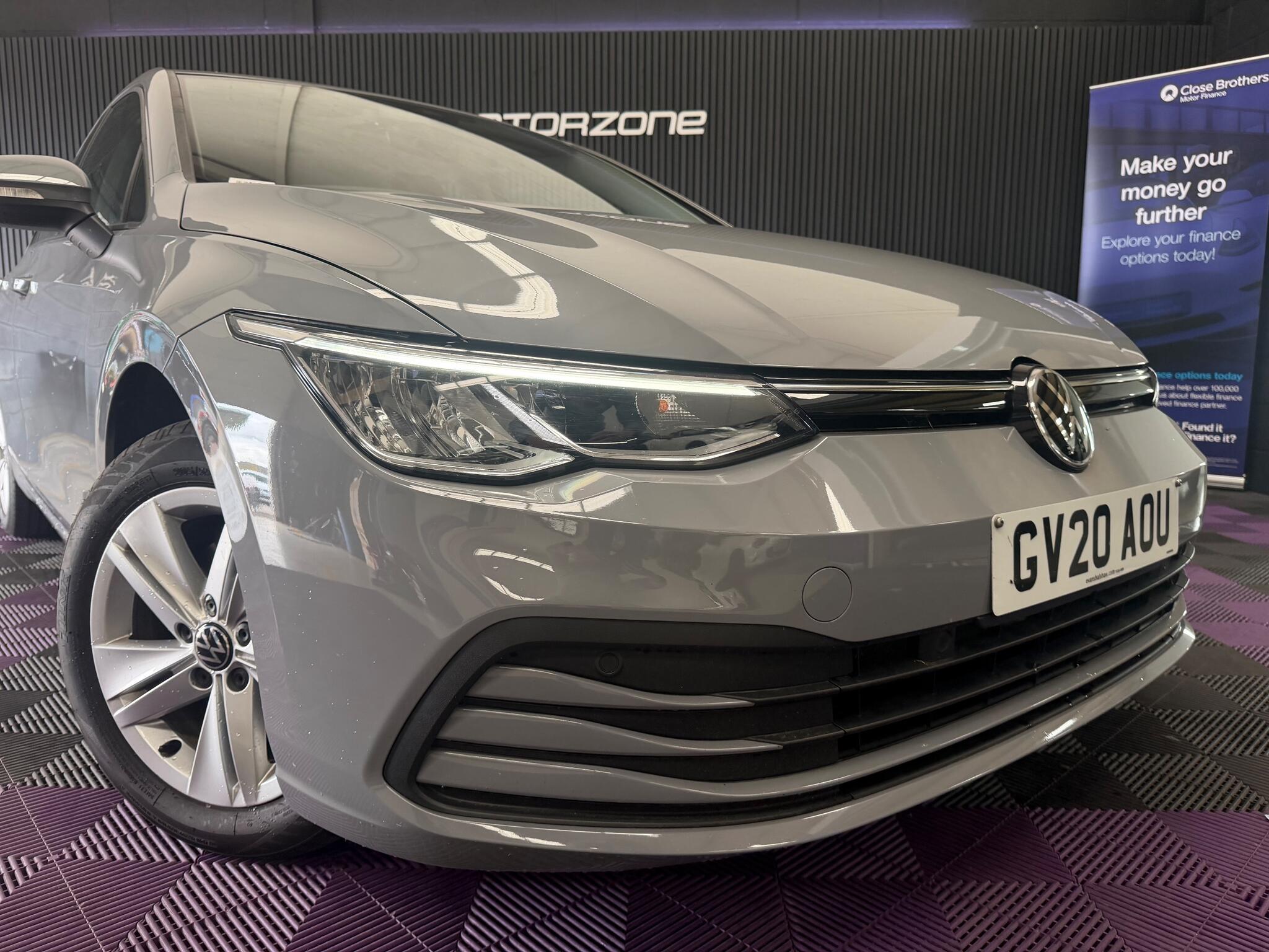 Volkswagen Golf view 19