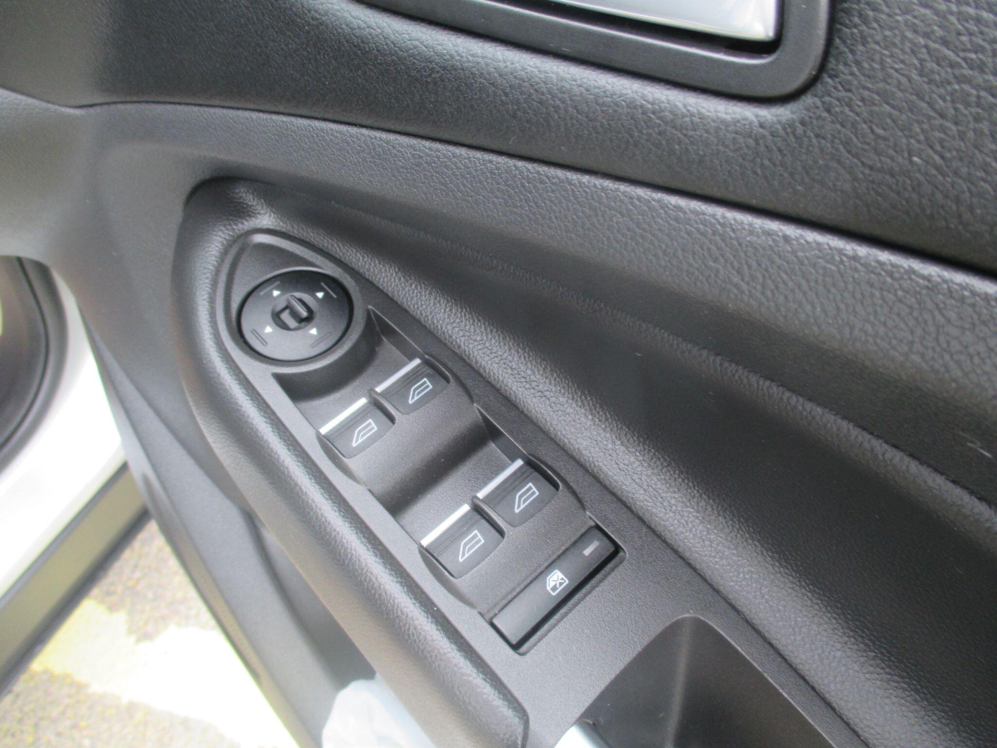 Ford Kuga view 30