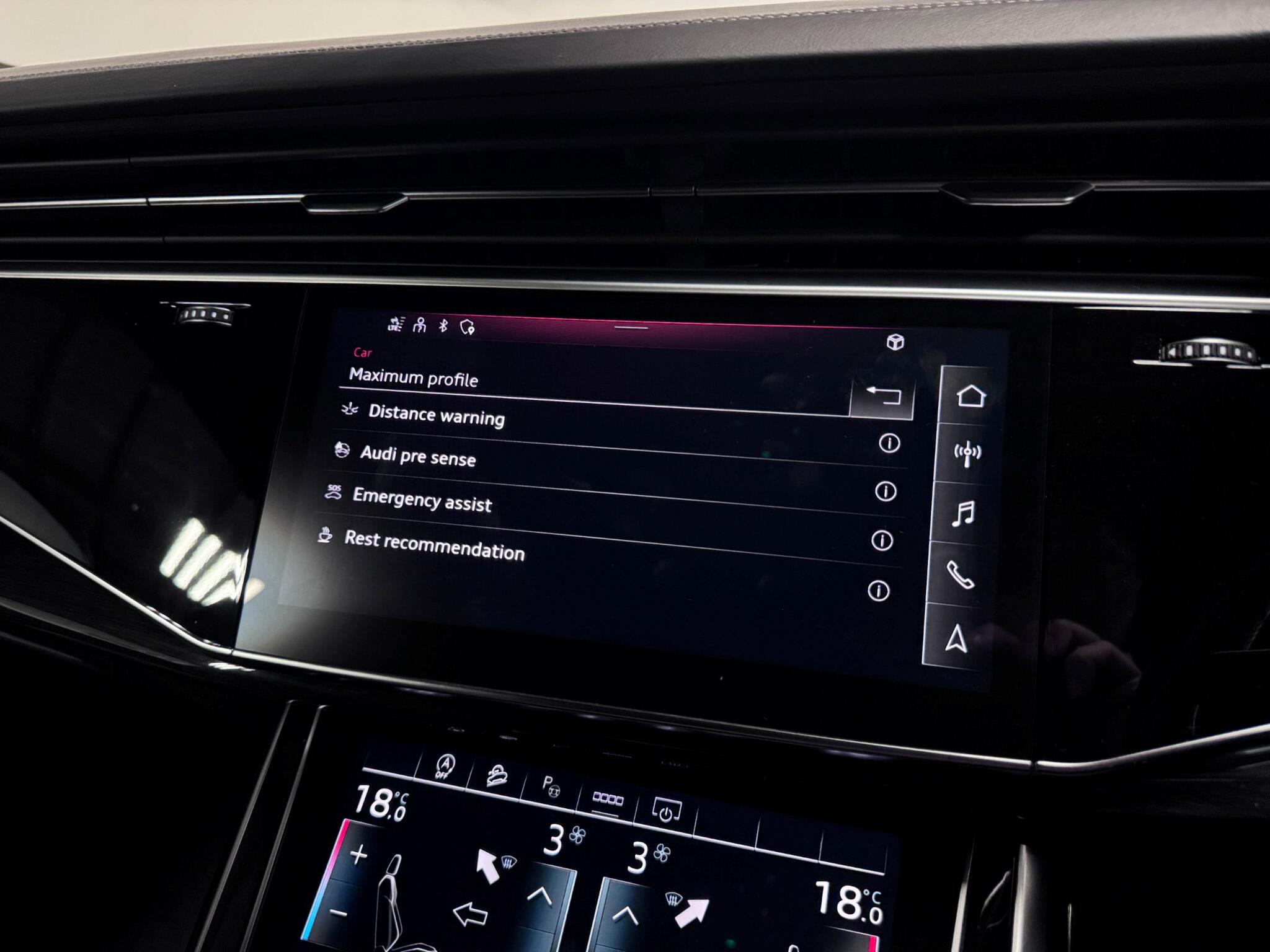 Audi SQ8 view 59