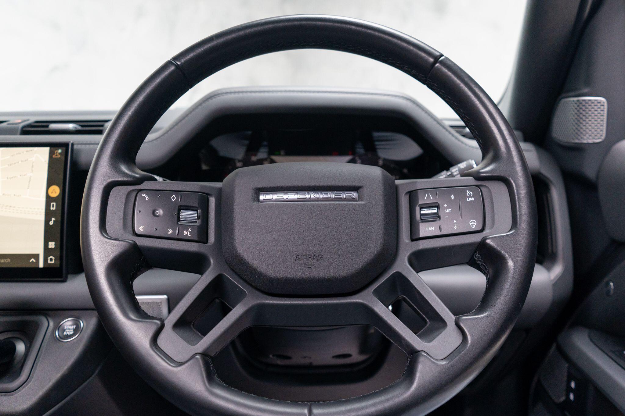 Land Rover Defender view 37