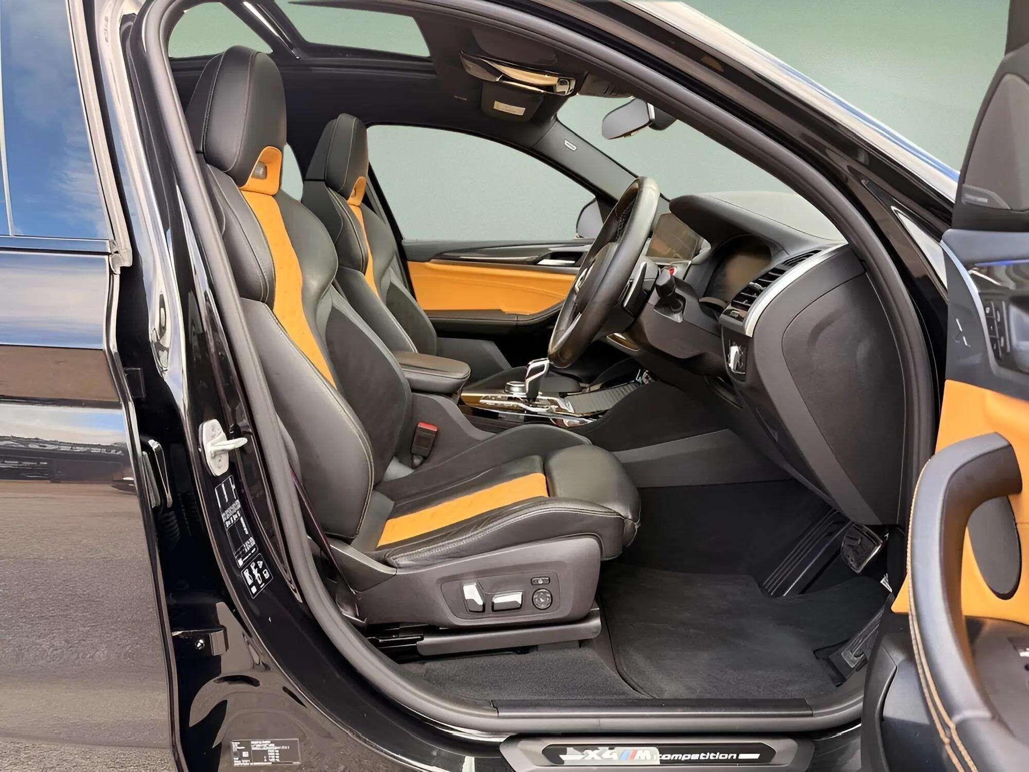 BMW X4 M view 20