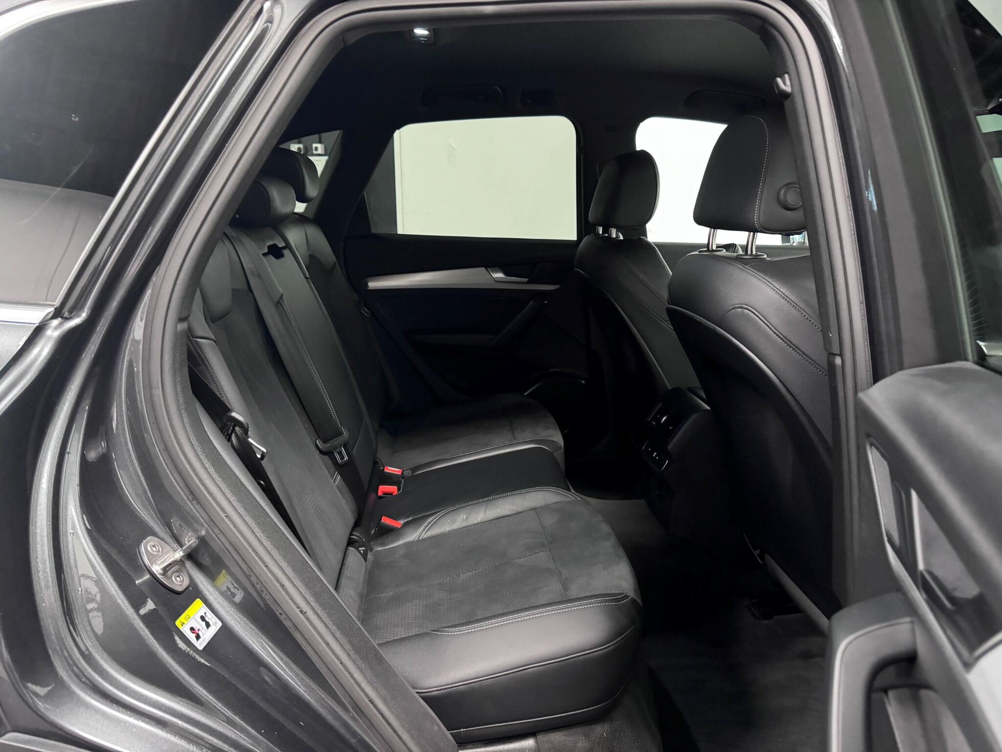 Audi Q5 view 23