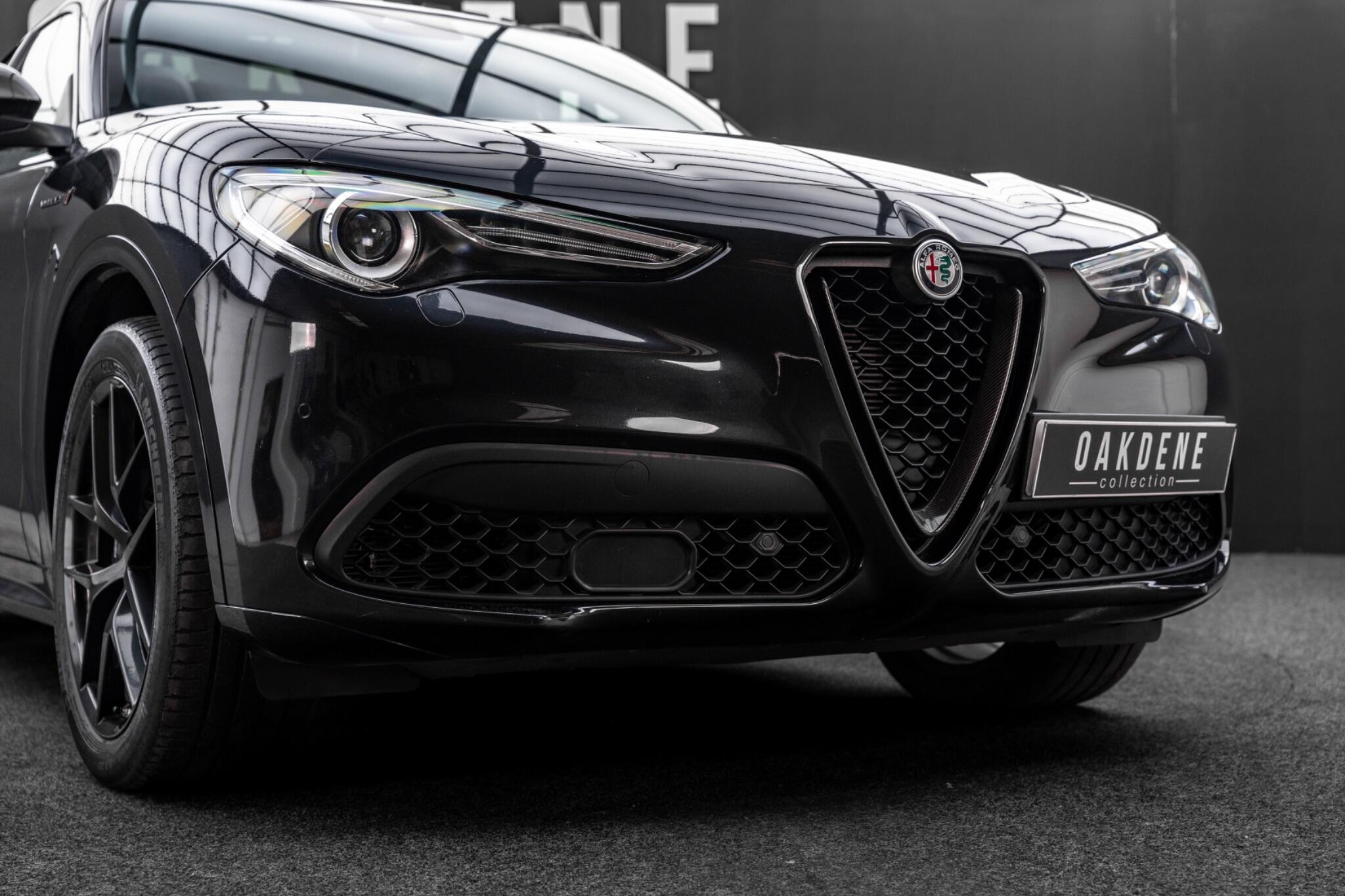 Alfa Romeo Stelvio view 37