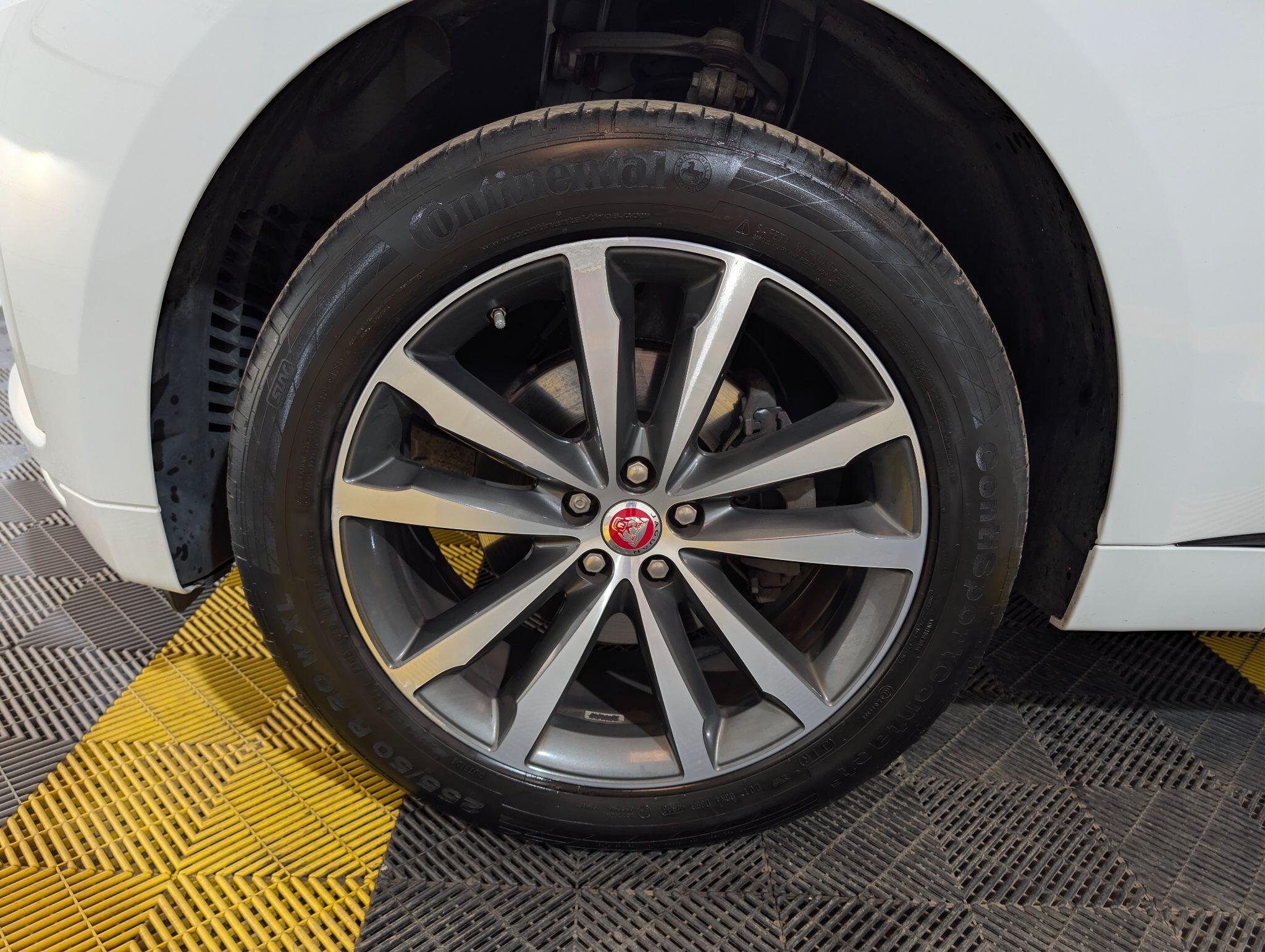 Jaguar F-Pace view 47