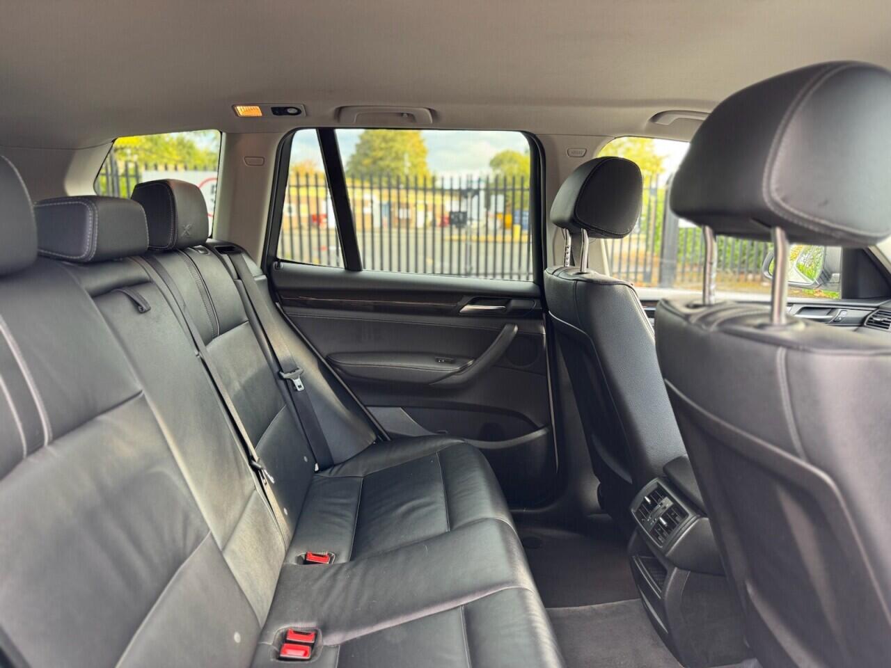 BMW X3 view 29