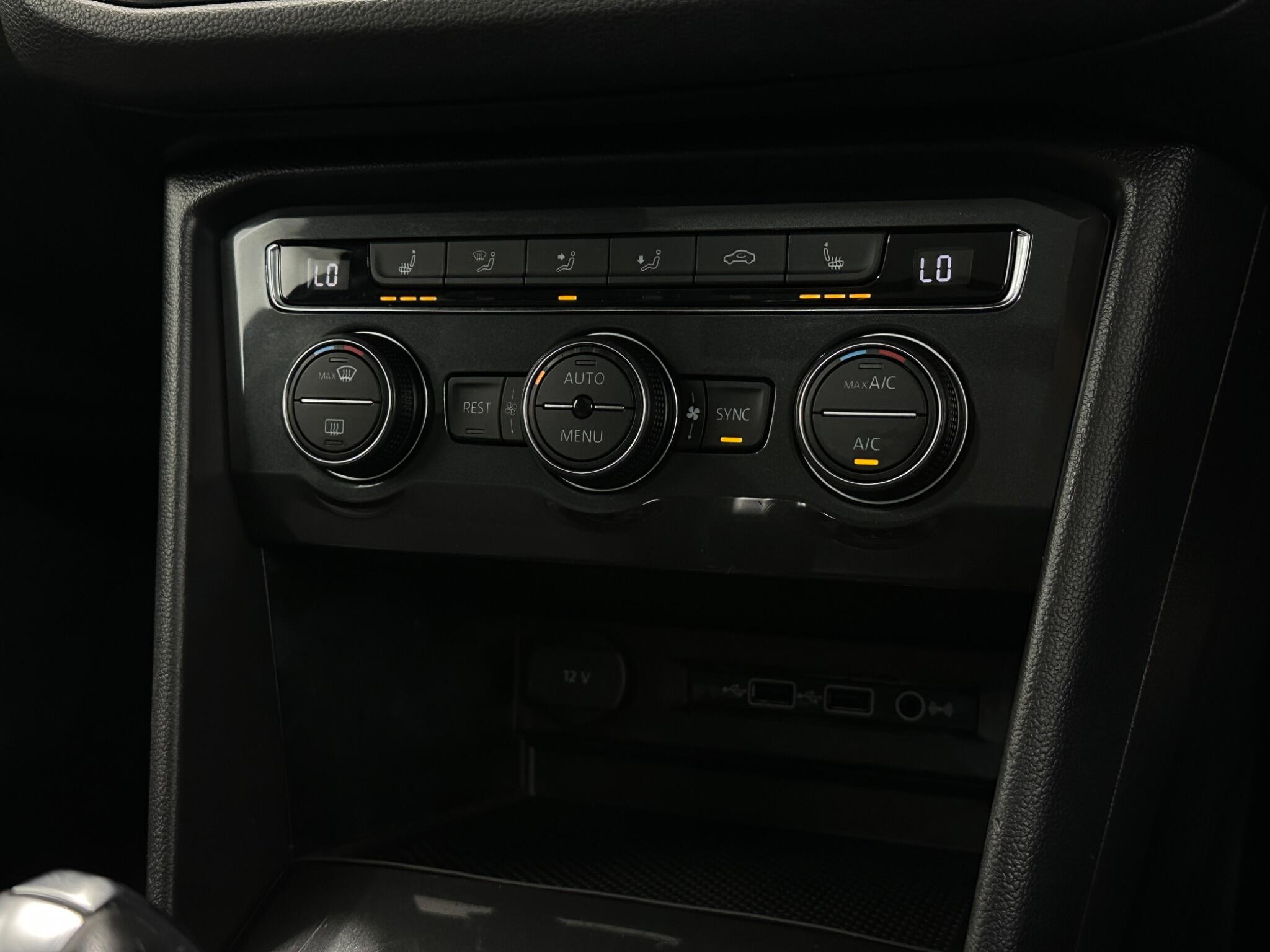 Volkswagen Tiguan view 22