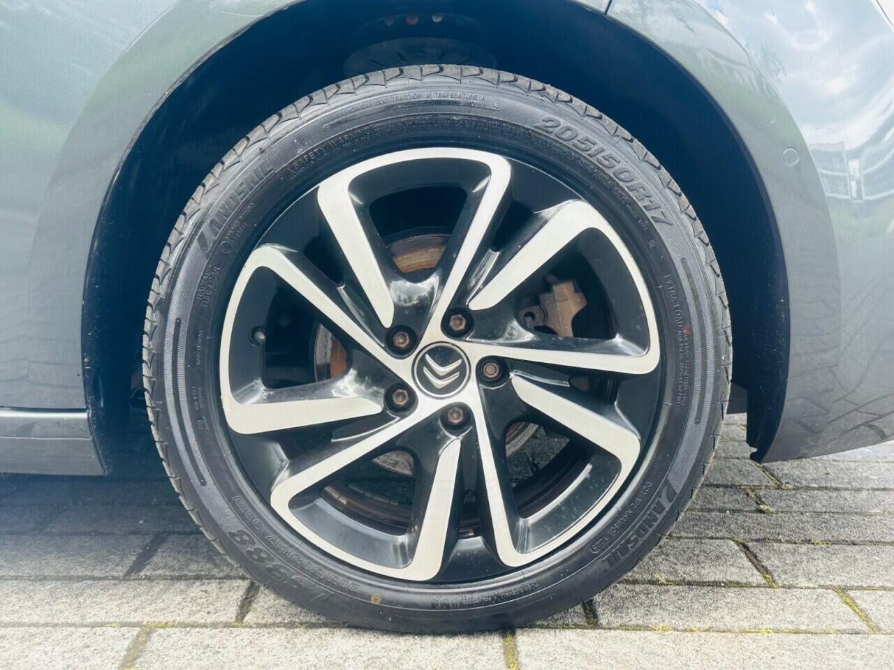 Citroen C4 Picasso view 4
