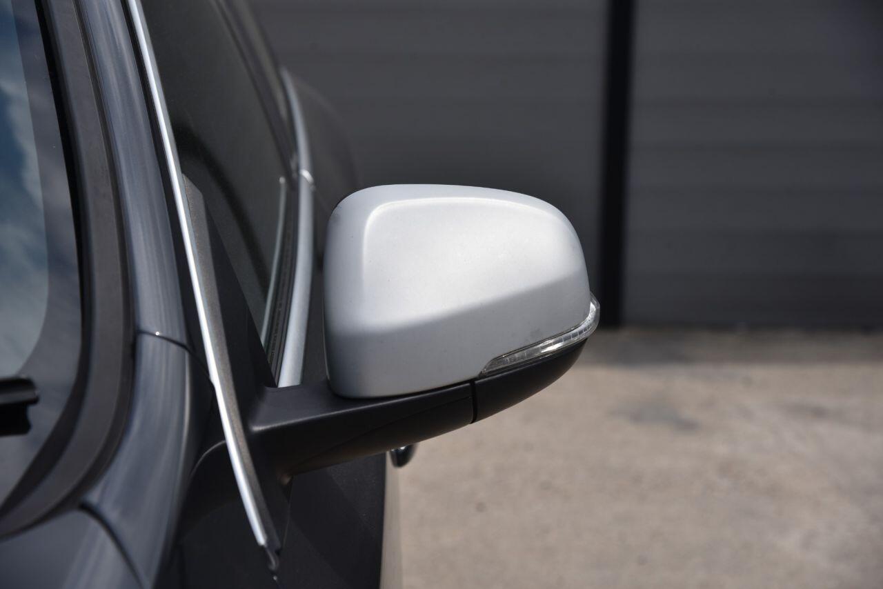 Volvo S60 view 14