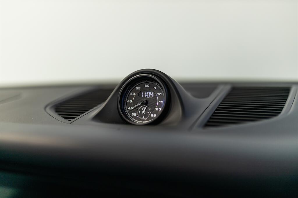 Porsche Macan view 33
