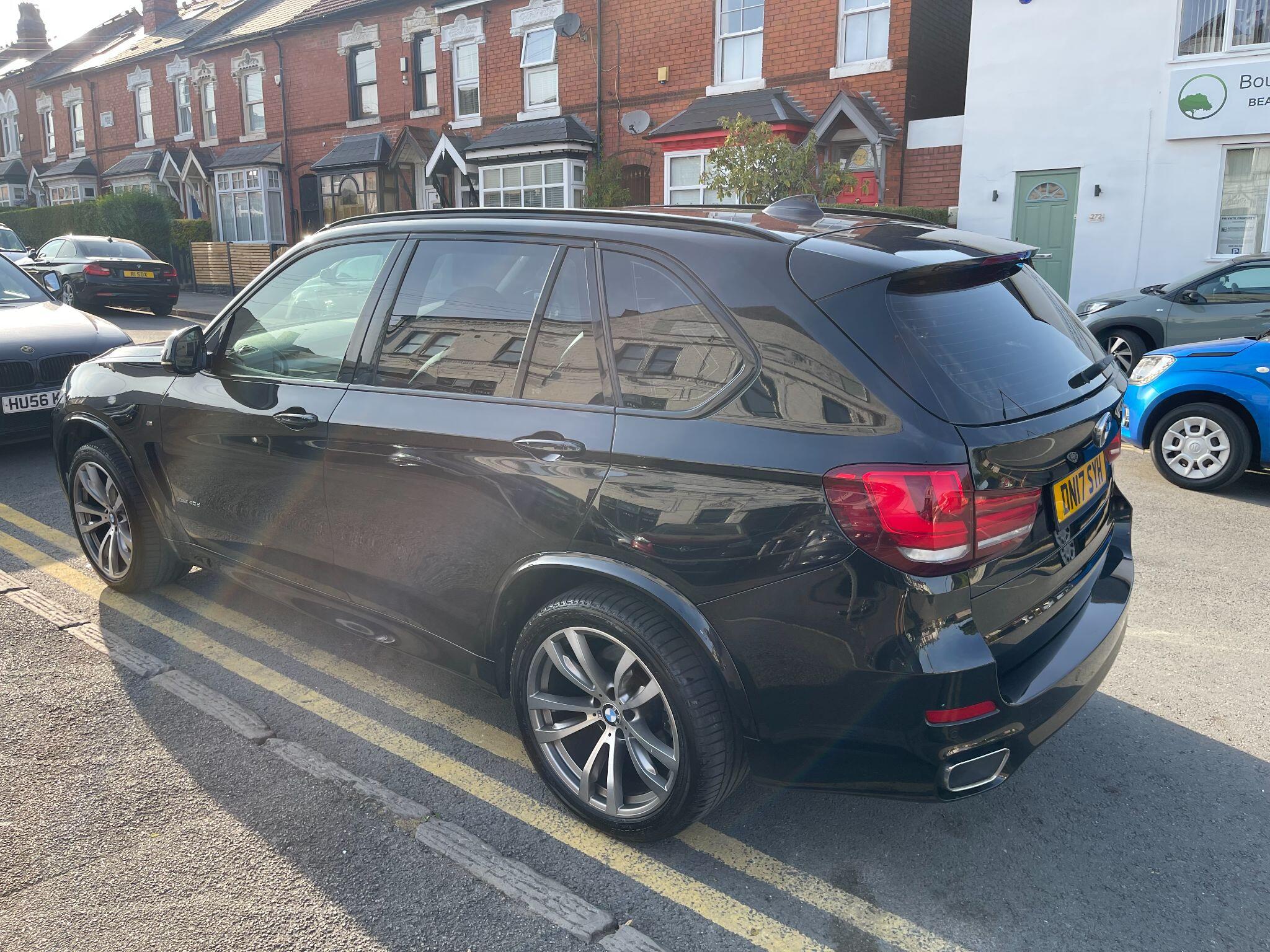BMW X5 view 20