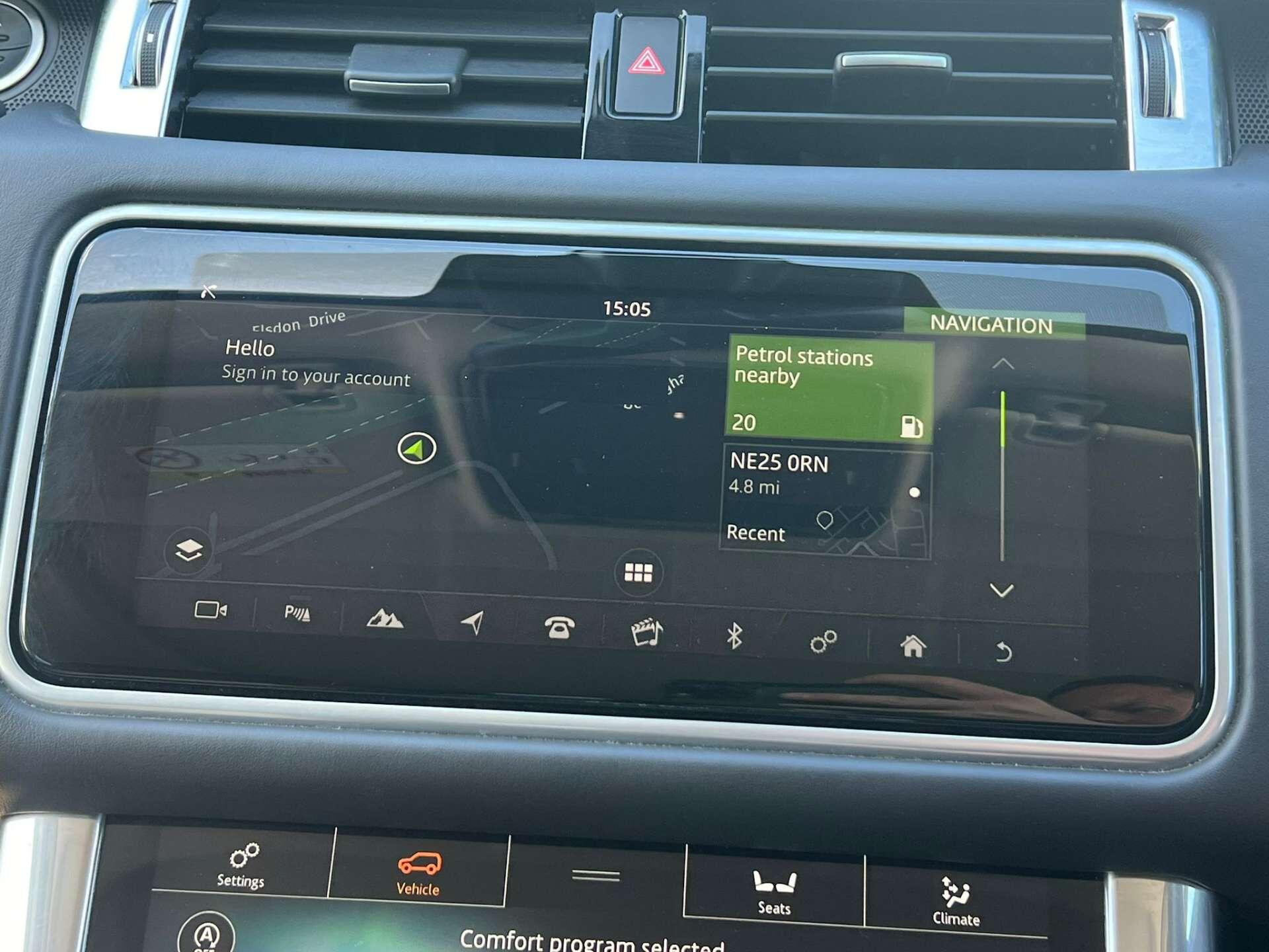 Land Rover Range Rover Sport view 32