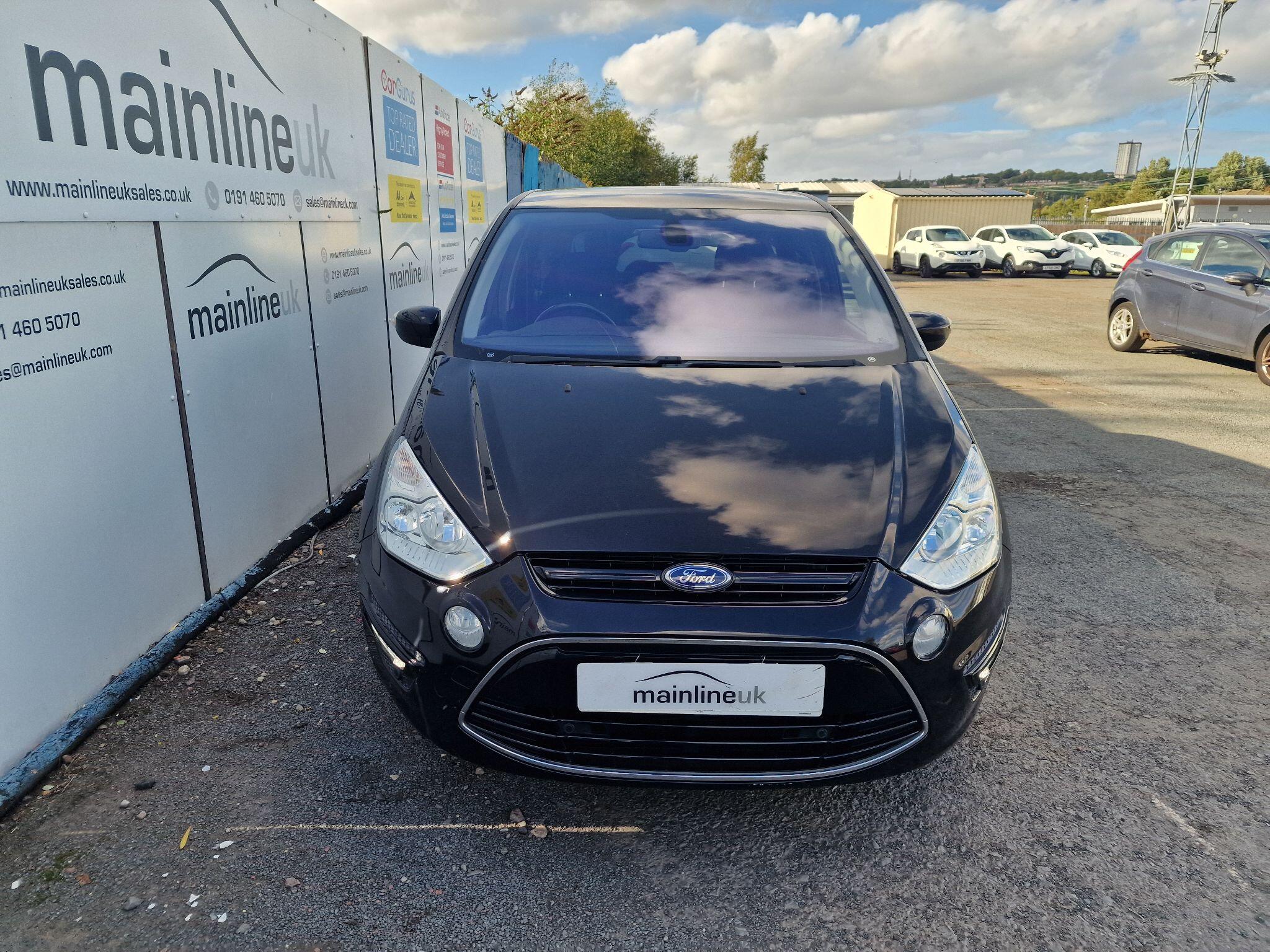 Ford S-Max view 9