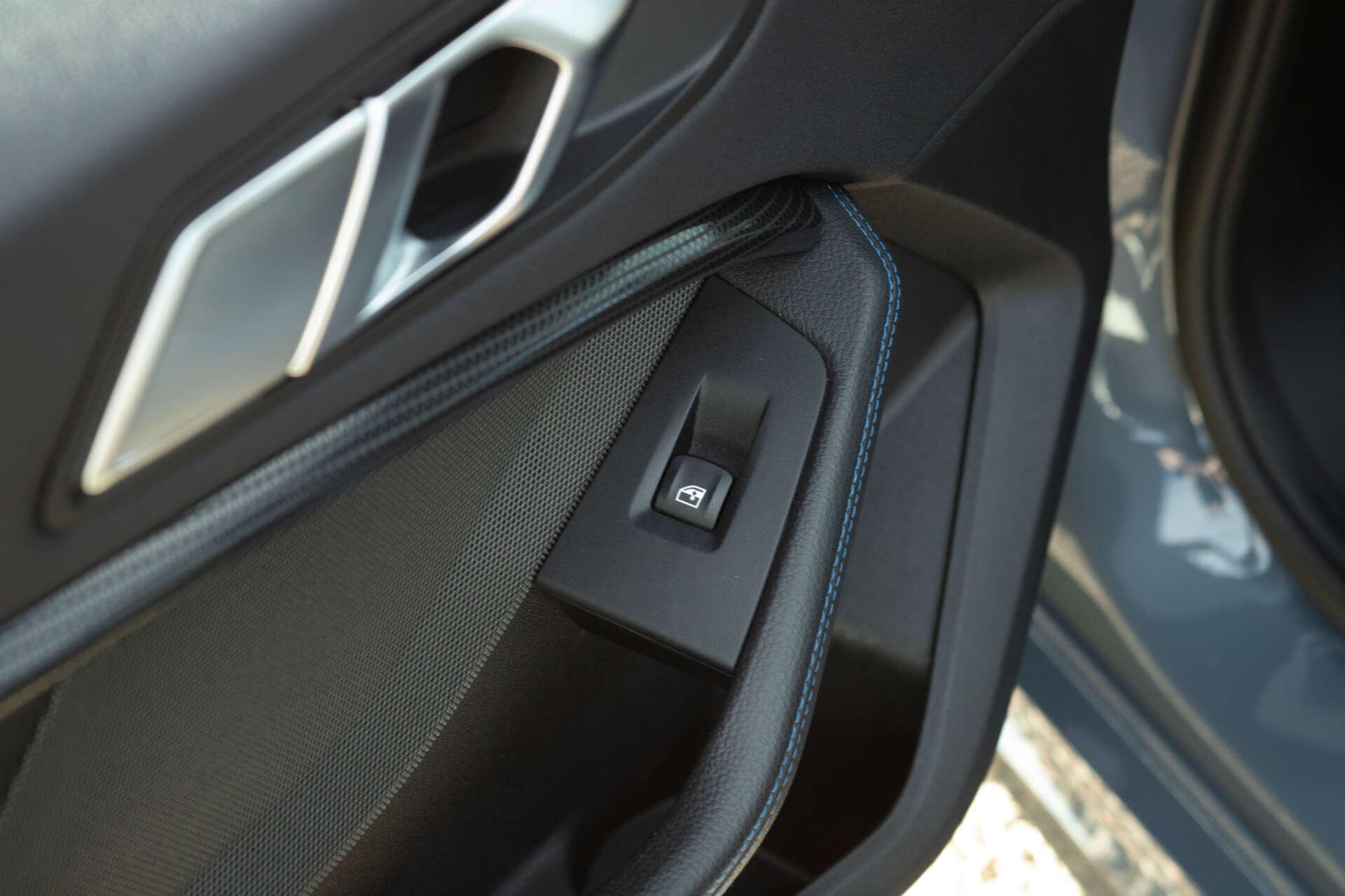 BMW 1 Series view 70