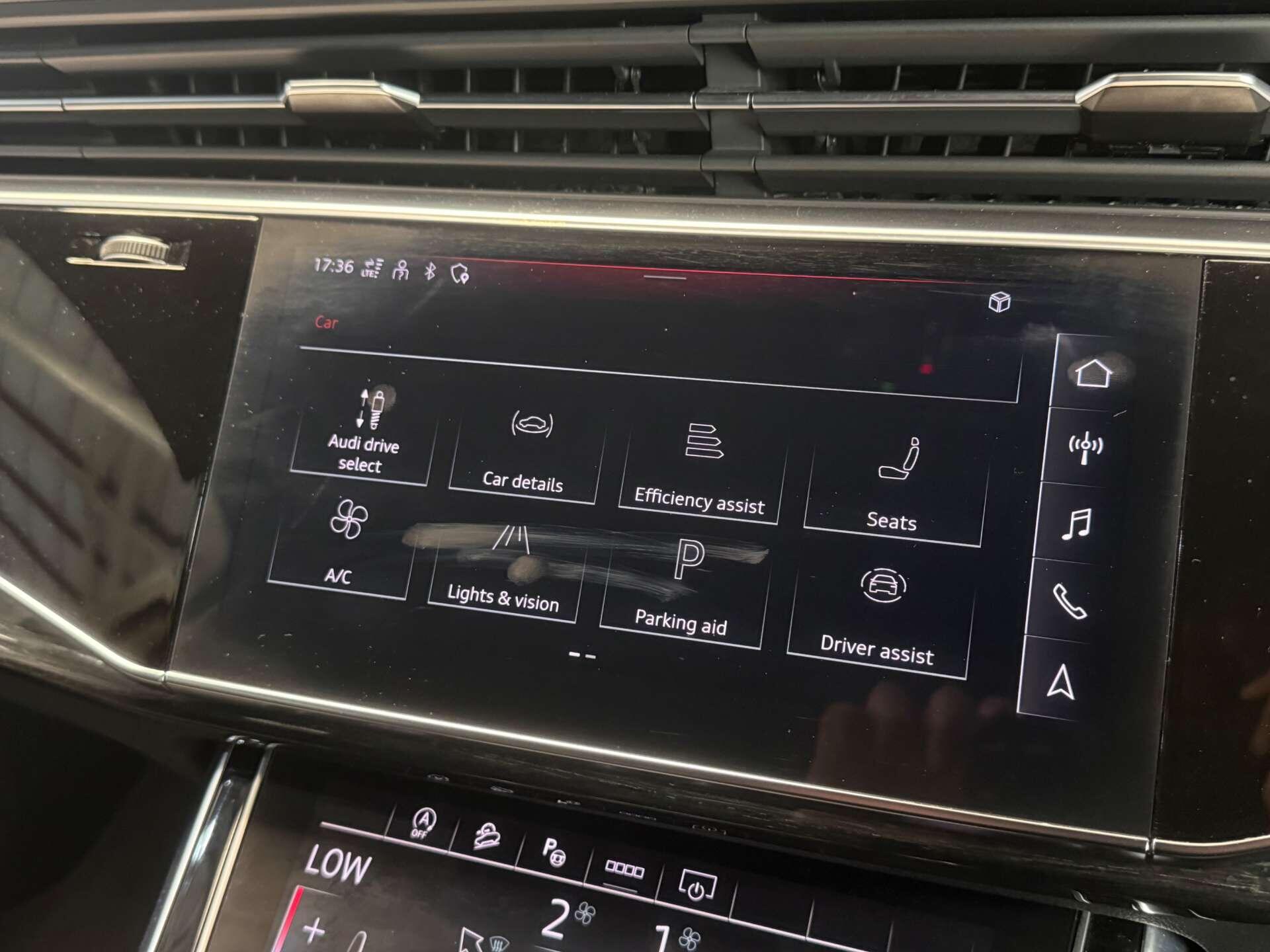 Audi Q7 view 34