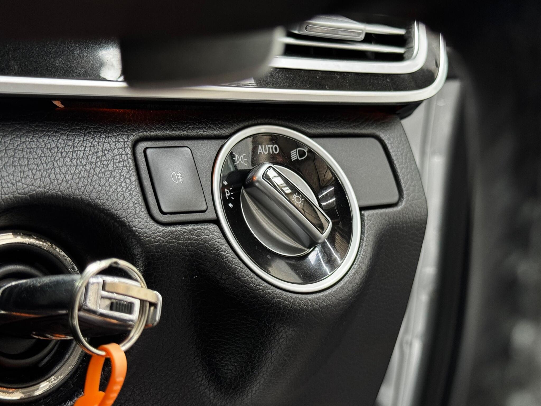 Mercedes-Benz E-Class view 33