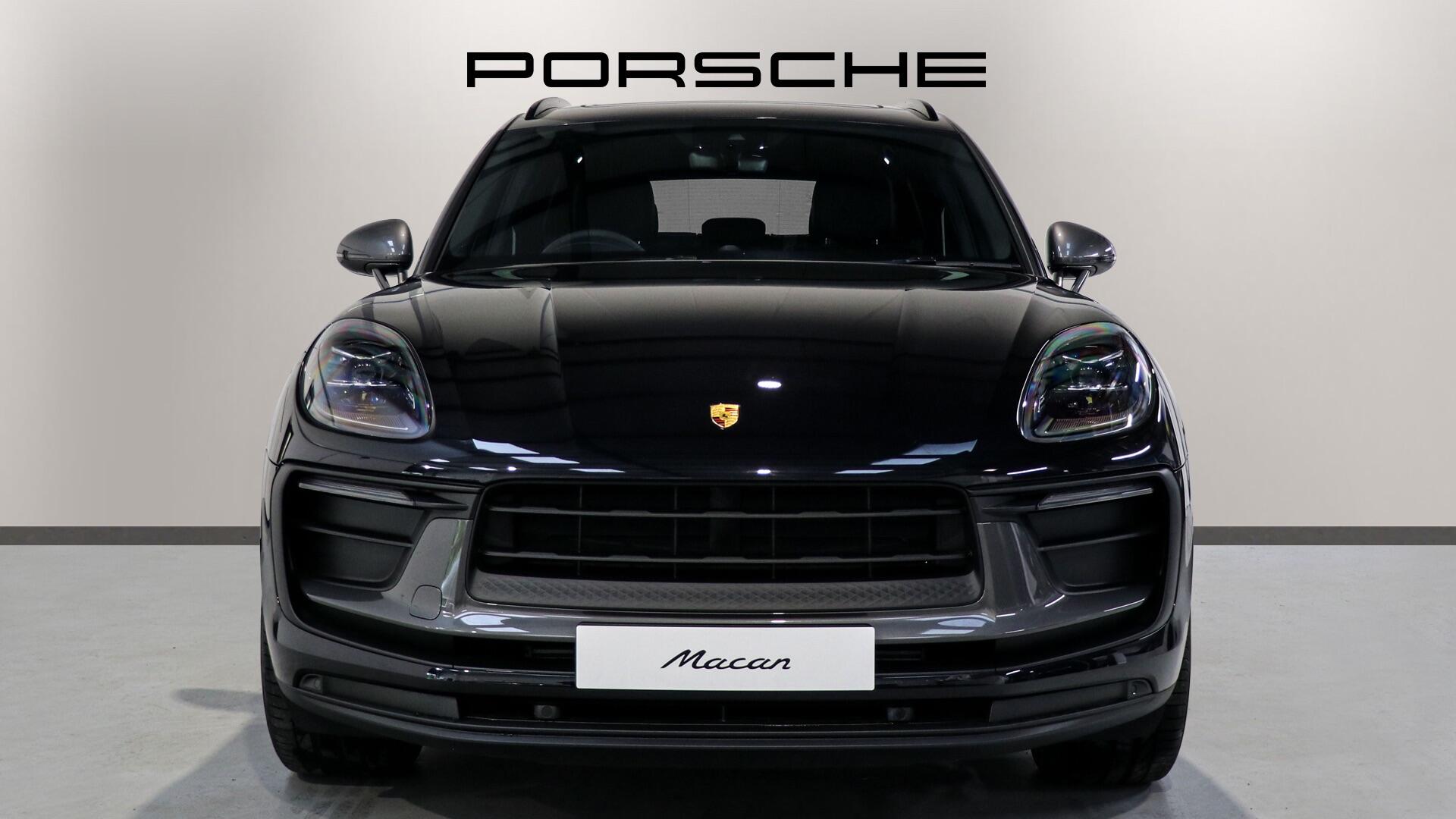 Porsche Macan view 2