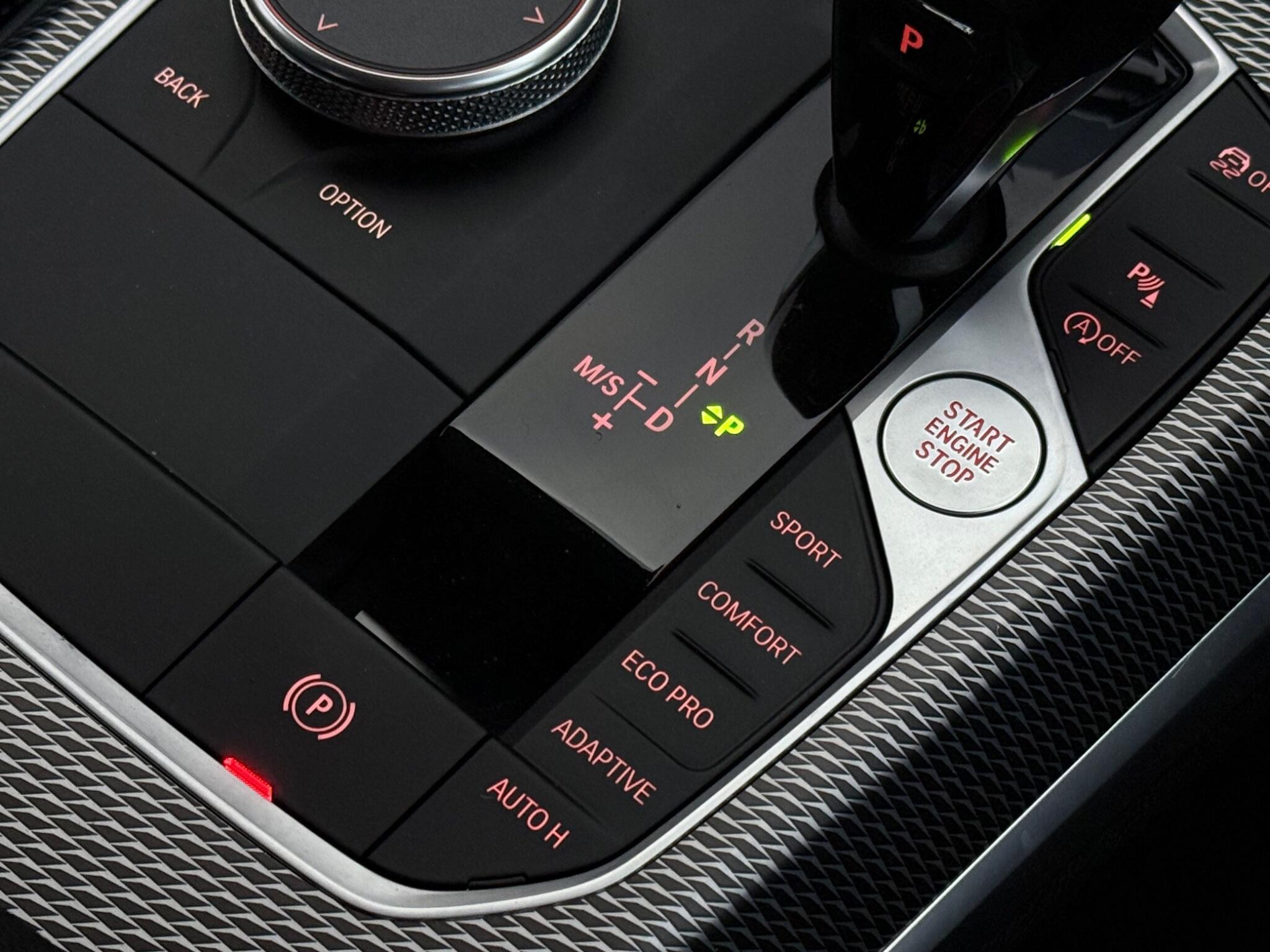 BMW 3 Series view 38