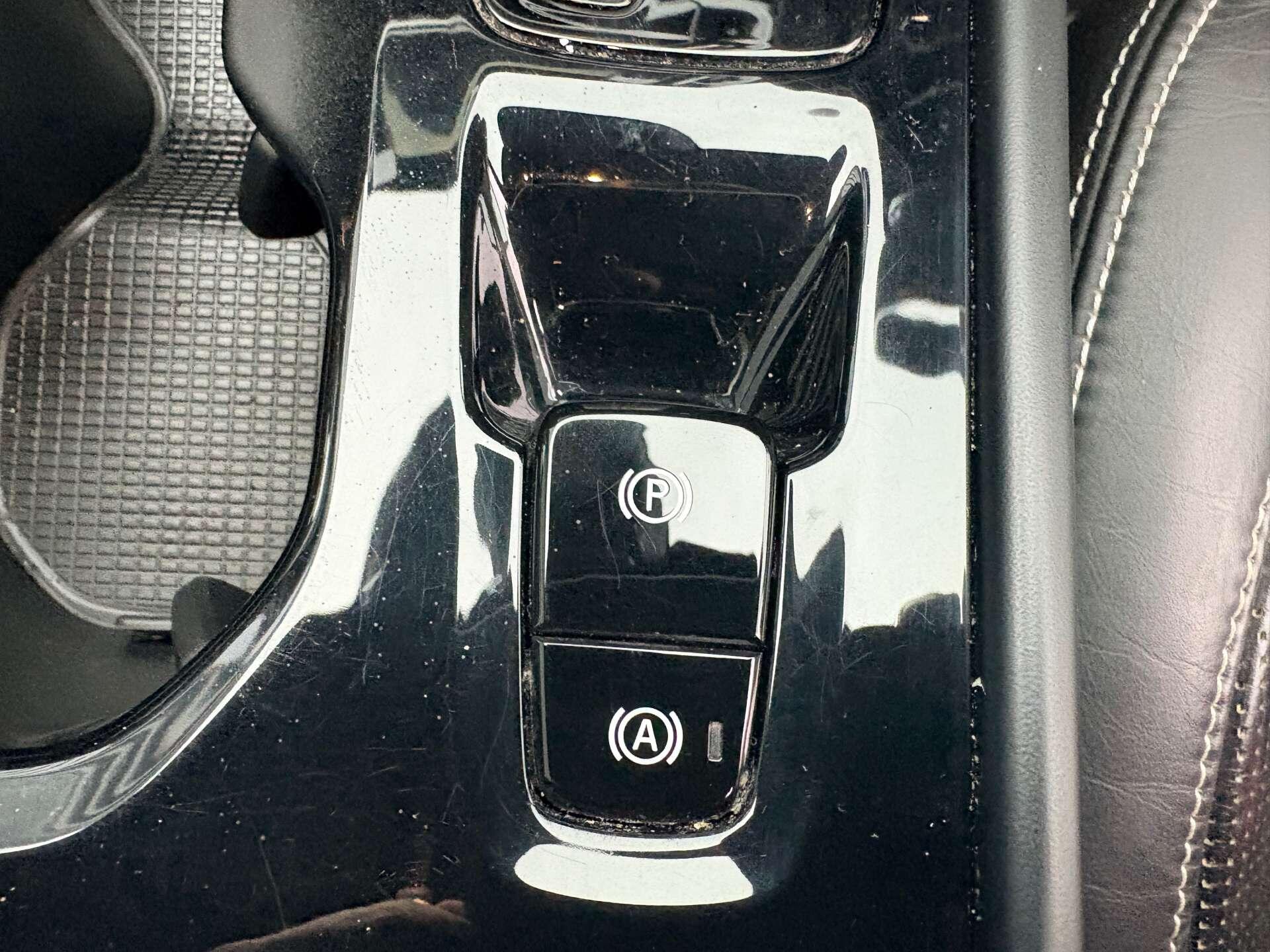 Volvo XC40 view 26