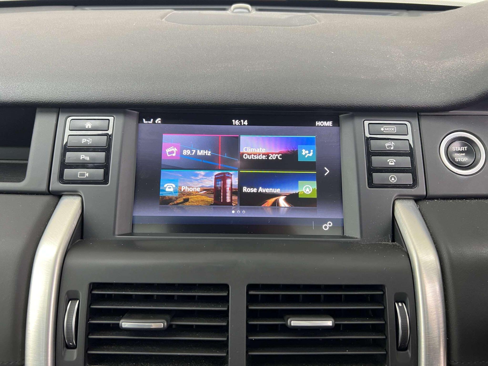 Land Rover Discovery Sport view 37