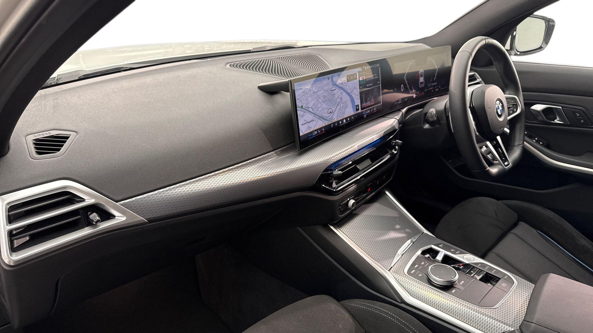 BMW 3 Series view 7