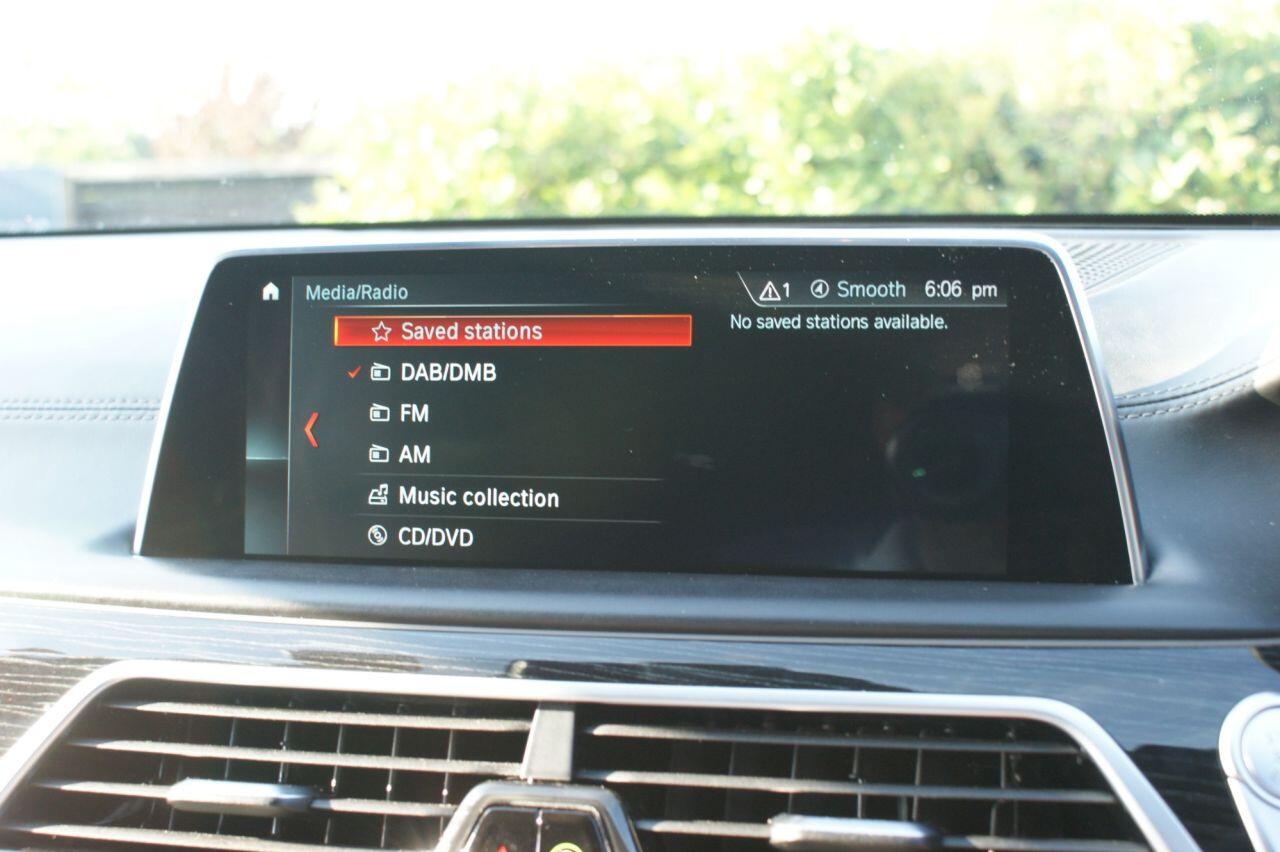 BMW 7 Series view 63